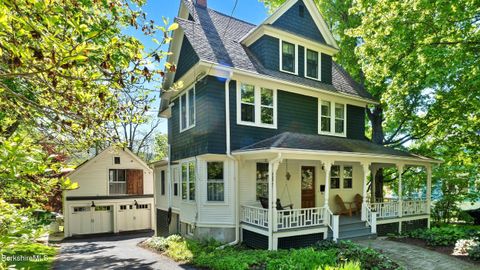 Homes For Sale - 7 Brainard Ave<br/> Great Barrington, MA 01230