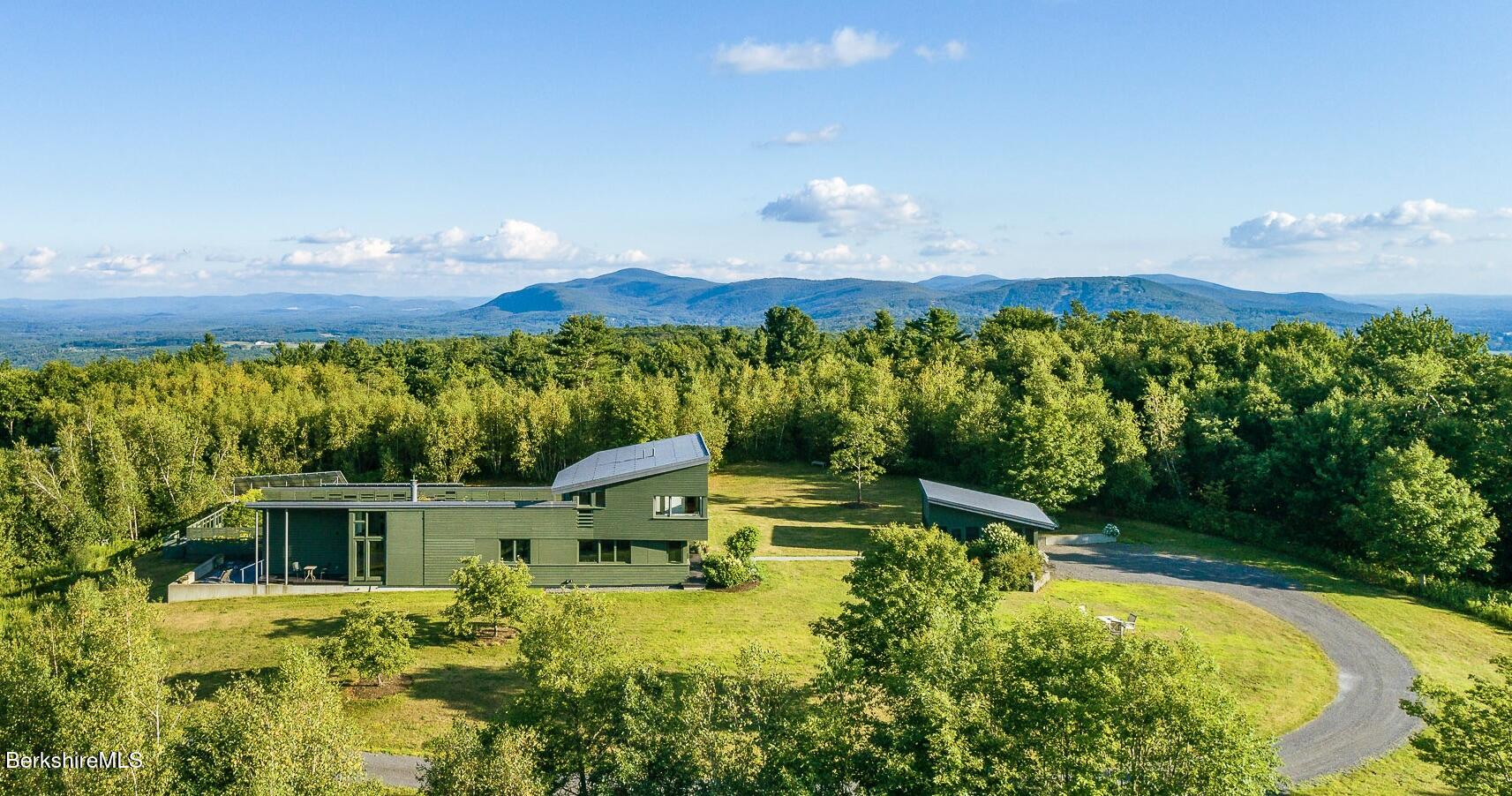 292 White Hill Ln, Hillsdale, New York image 1
