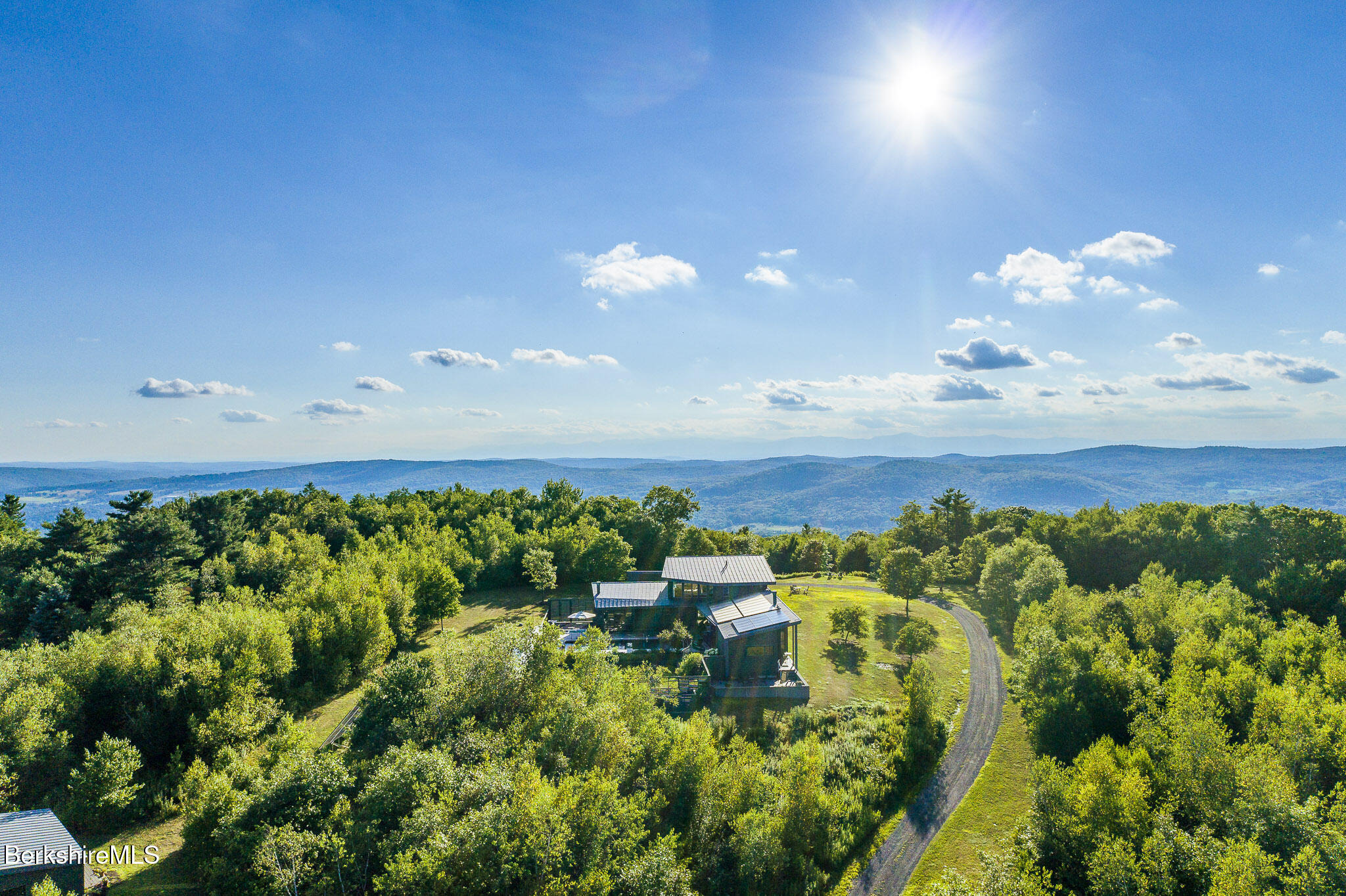 292 White Hill Ln, Hillsdale, New York image 4