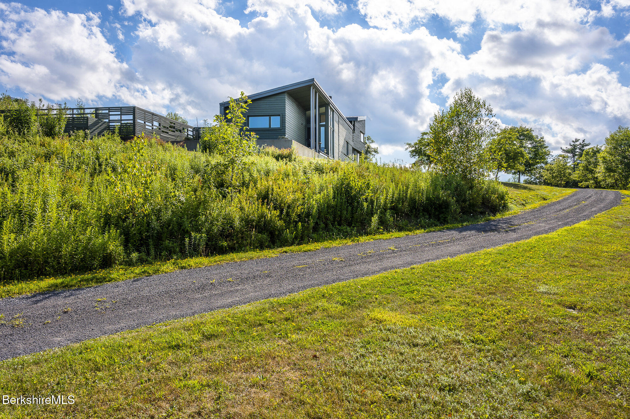 292 White Hill Ln, Hillsdale, New York image 32