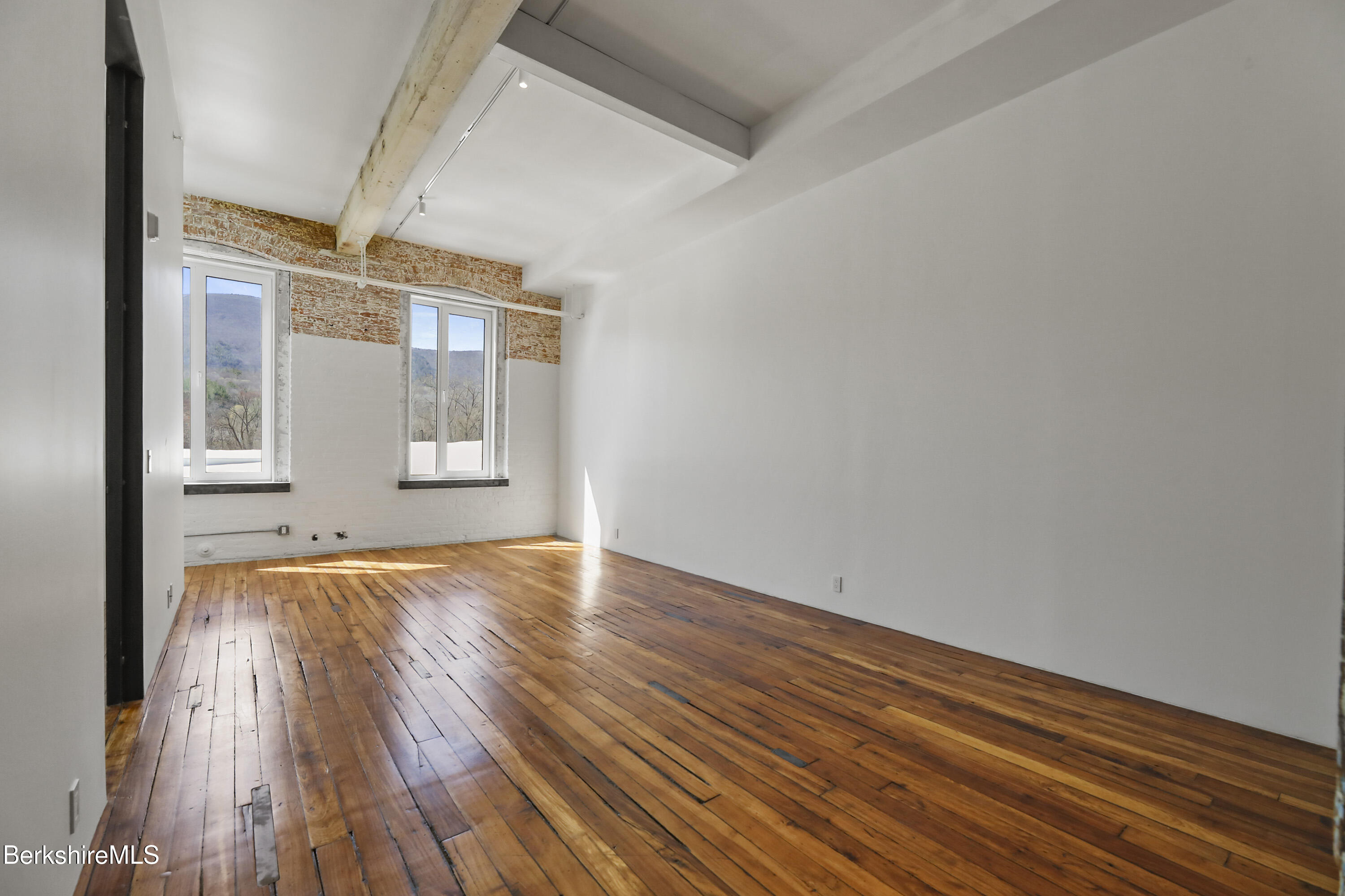 520 State Rd #202, North Adams, Massachusetts image 15