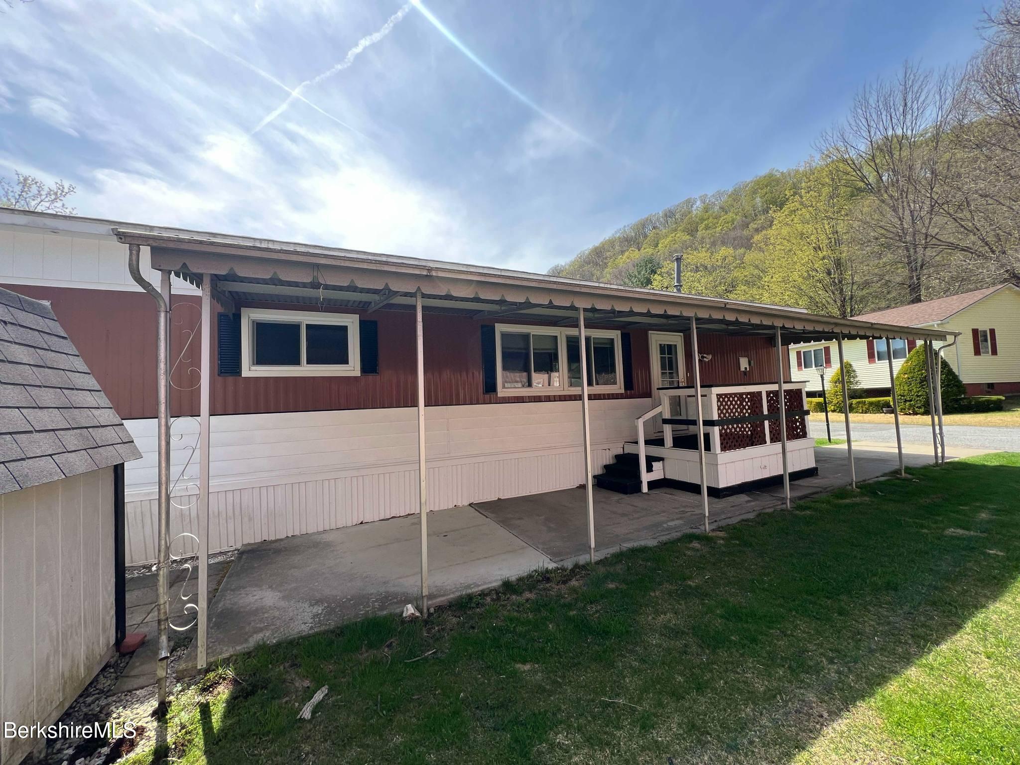 12 Pinnacle Dr, Adams, Massachusetts image 3