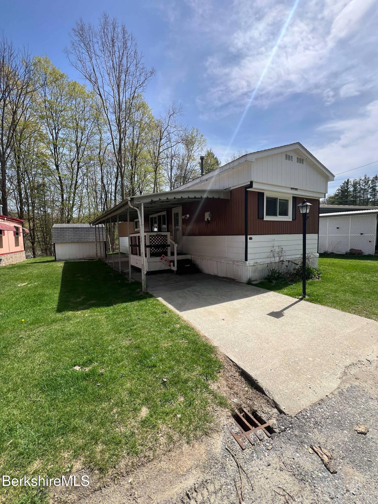 12 Pinnacle Dr, Adams, Massachusetts image 2