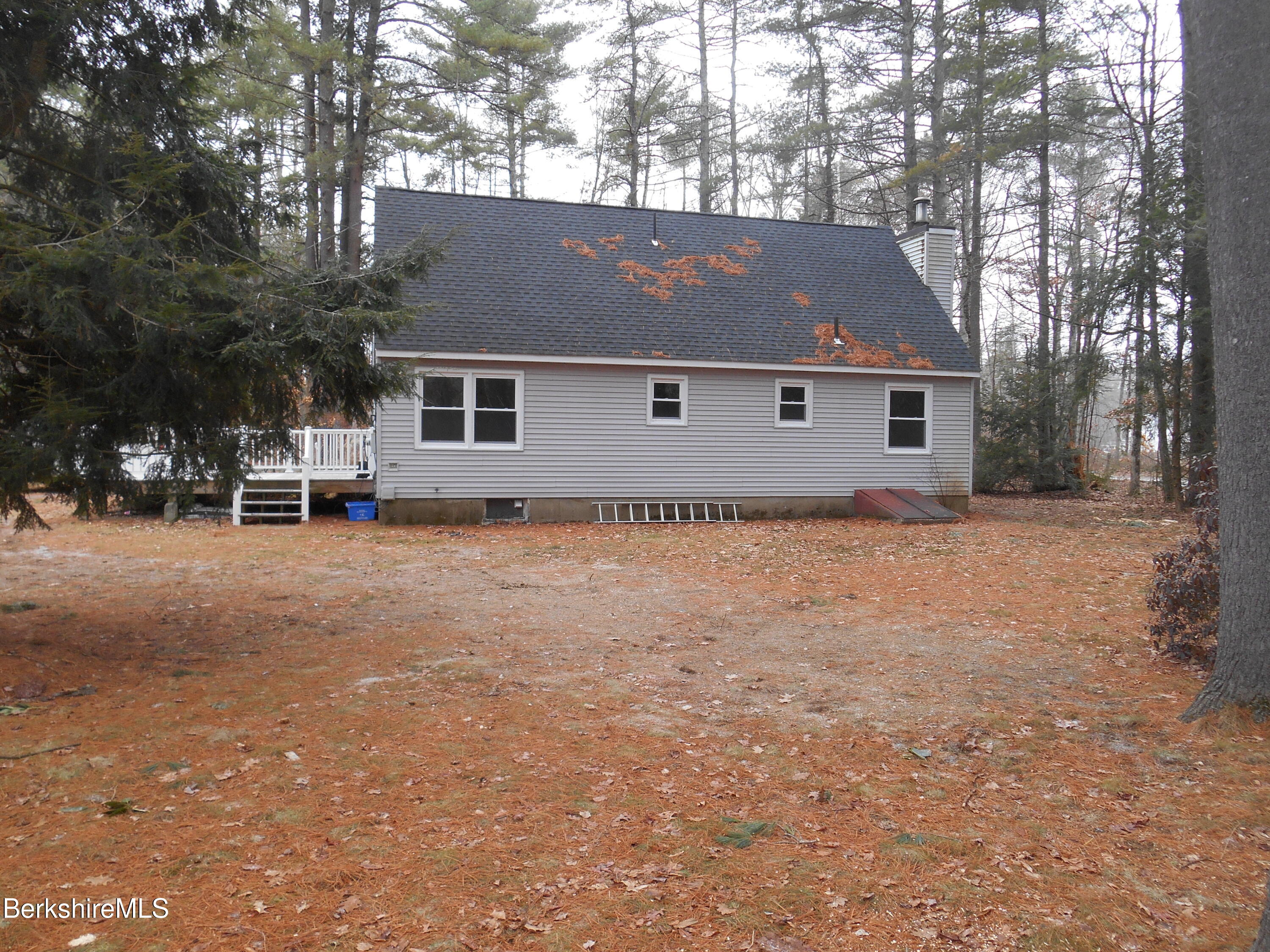 487 Polikoff Rd, Sheffield, Massachusetts image 3