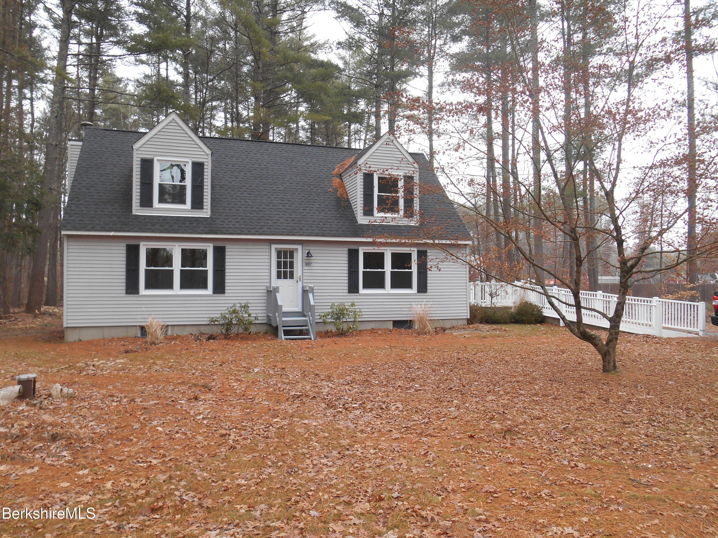 487 Polikoff Rd, Sheffield, Massachusetts image 1