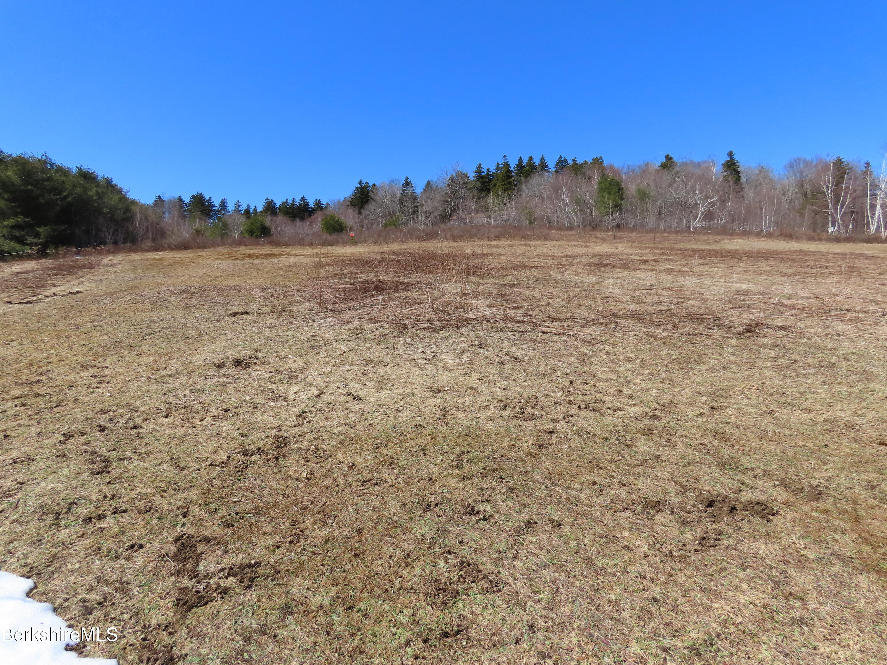 Moores Rd, Florida, Massachusetts image 6
