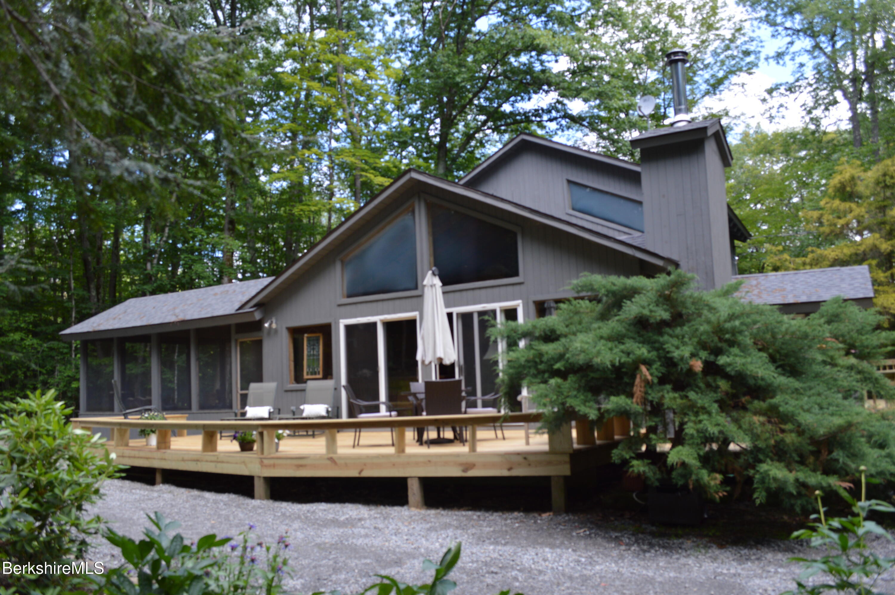 113 Iroquois Ave, Becket, Massachusetts image 30
