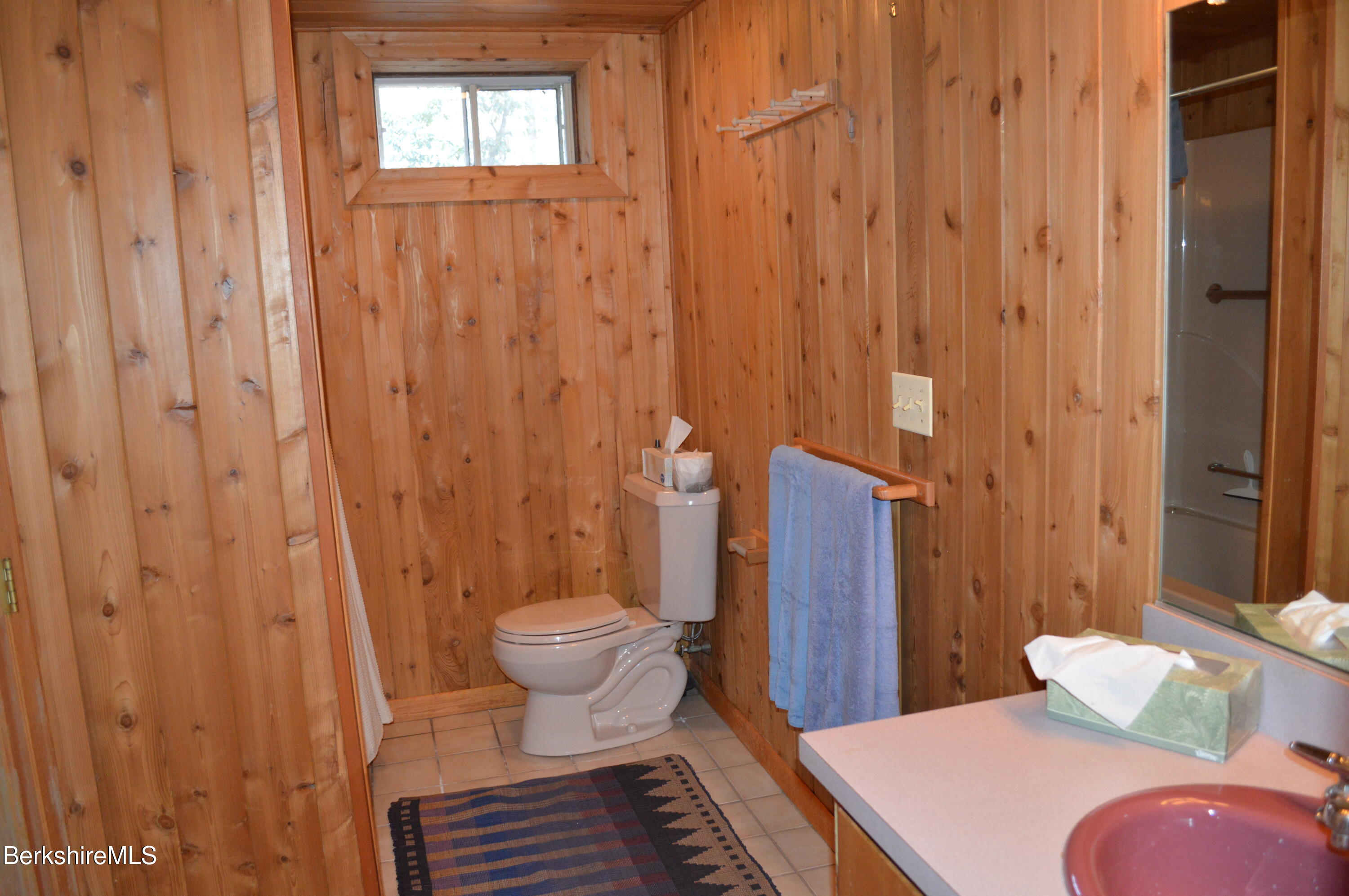 113 Iroquois Ave, Becket, Massachusetts image 37