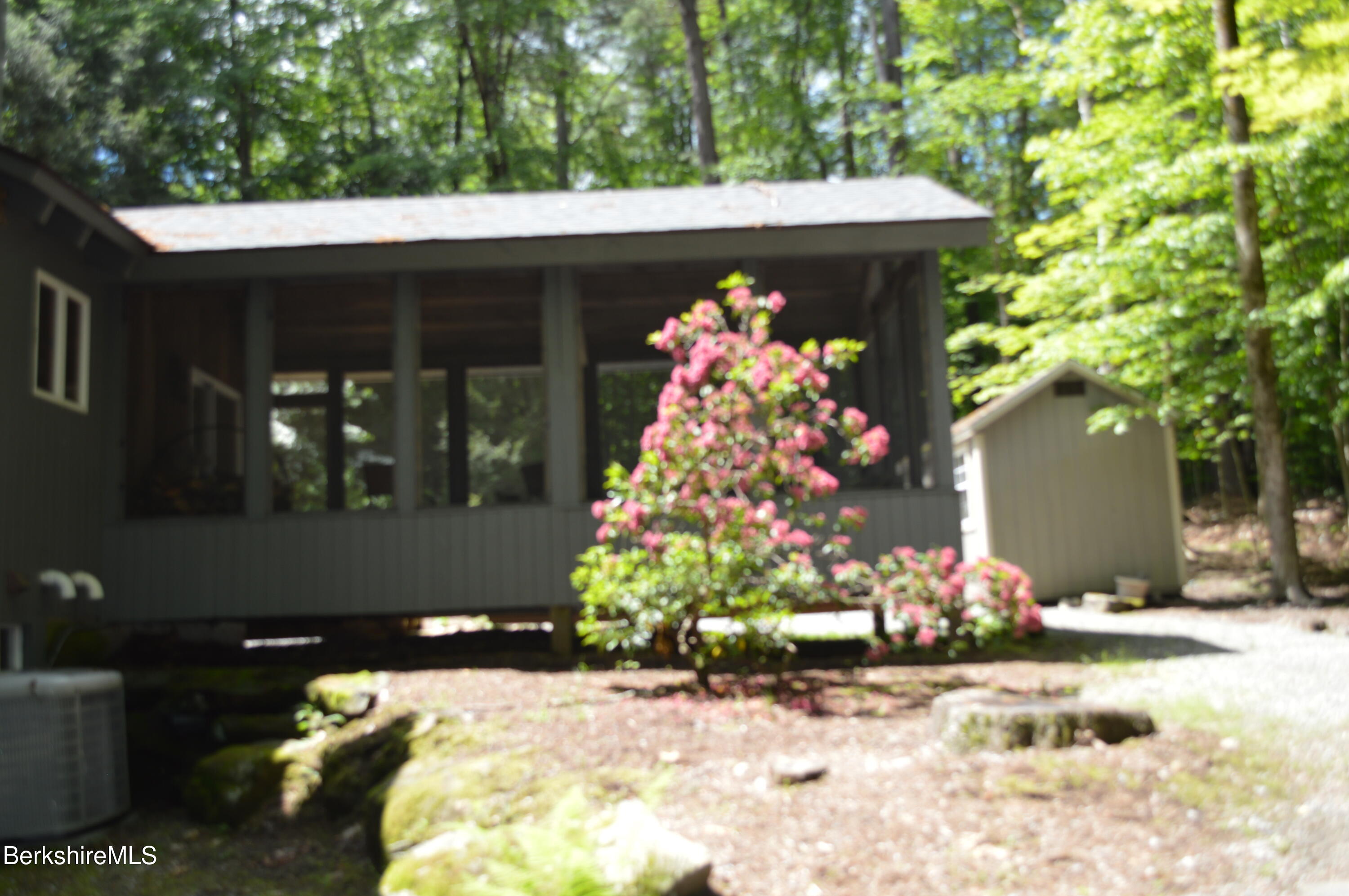 113 Iroquois Ave, Becket, Massachusetts image 28