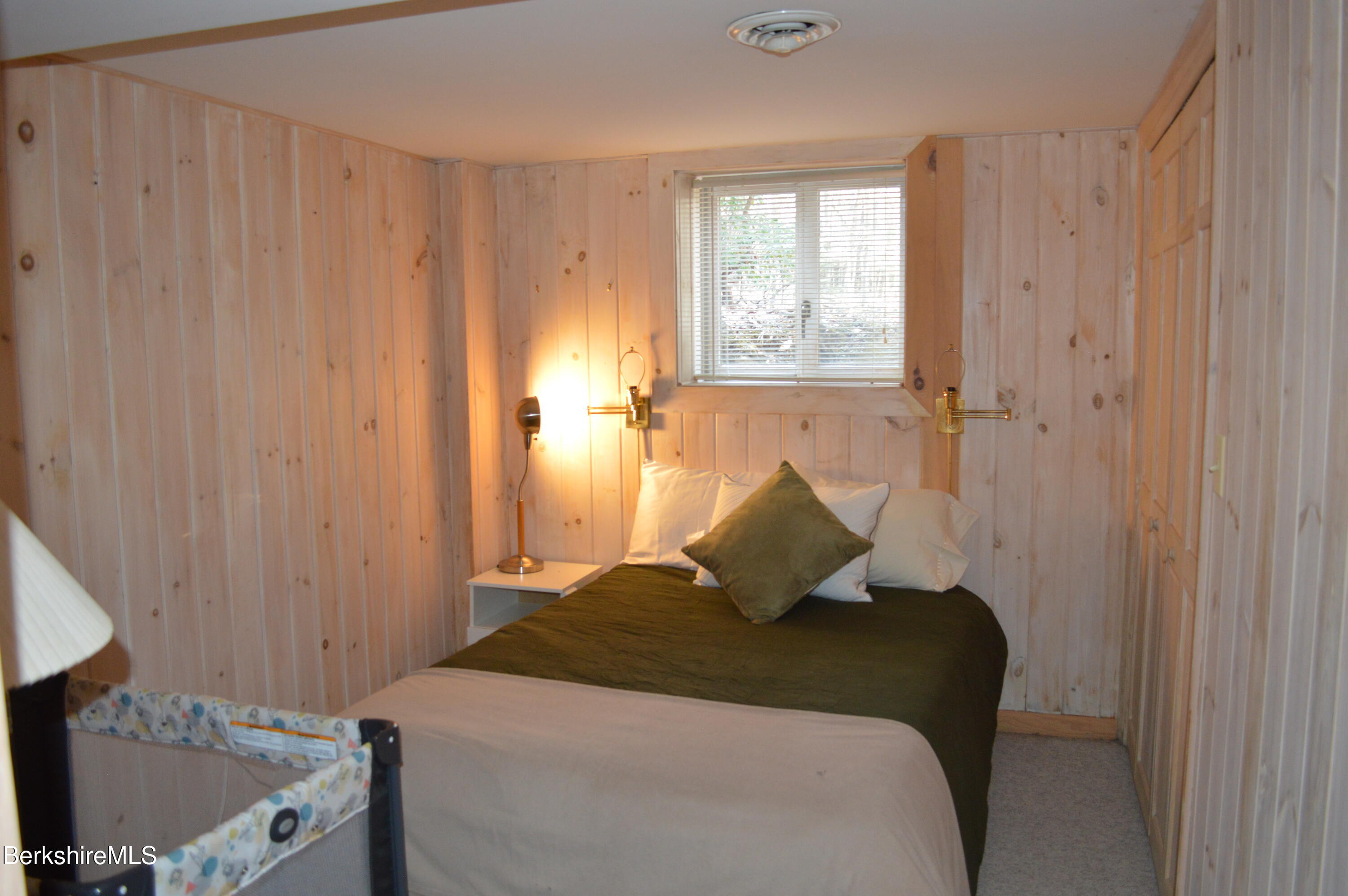 113 Iroquois Ave, Becket, Massachusetts image 36