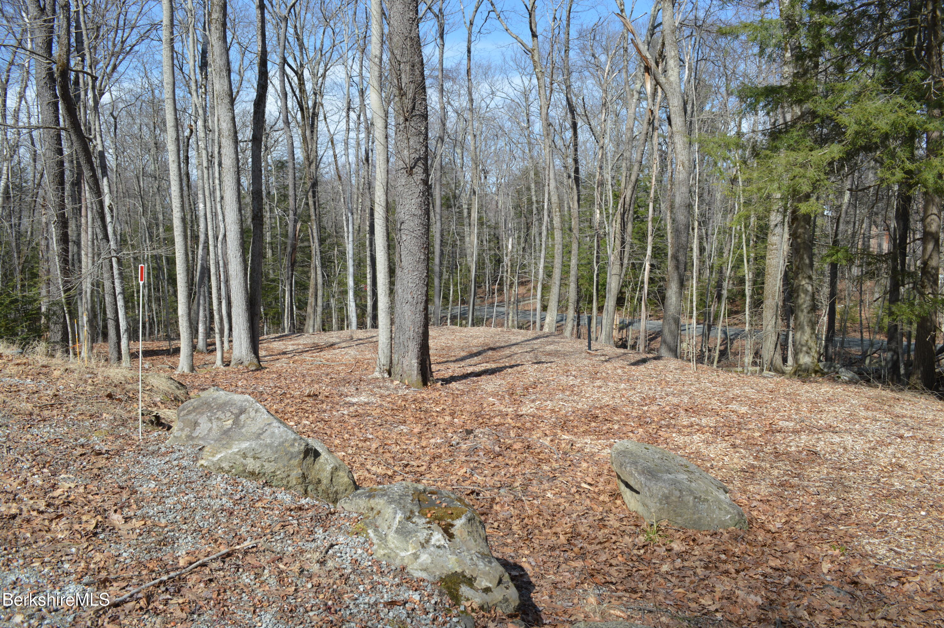 113 Iroquois Ave, Becket, Massachusetts image 38