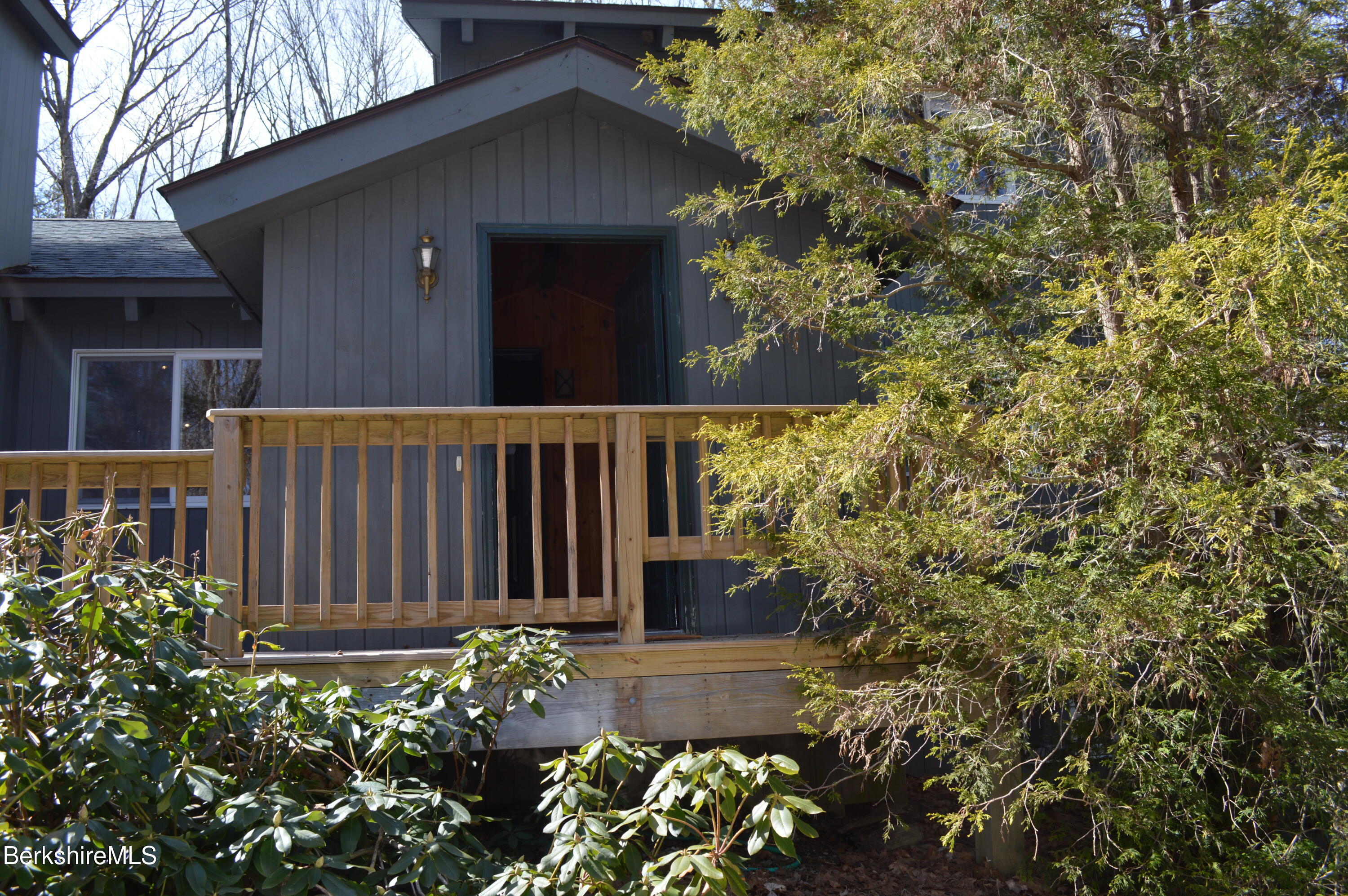 113 Iroquois Ave, Becket, Massachusetts image 31