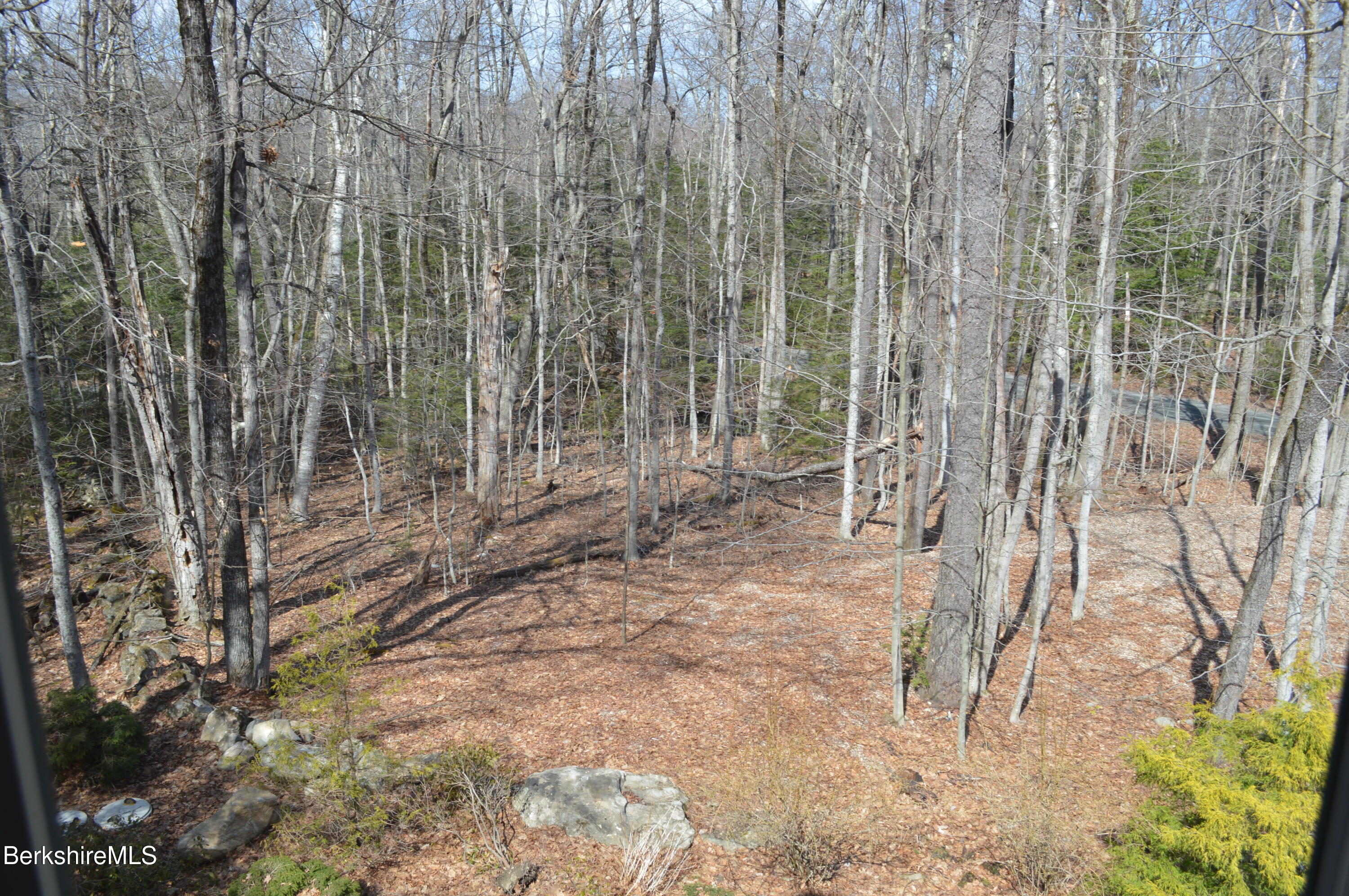 113 Iroquois Ave, Becket, Massachusetts image 35