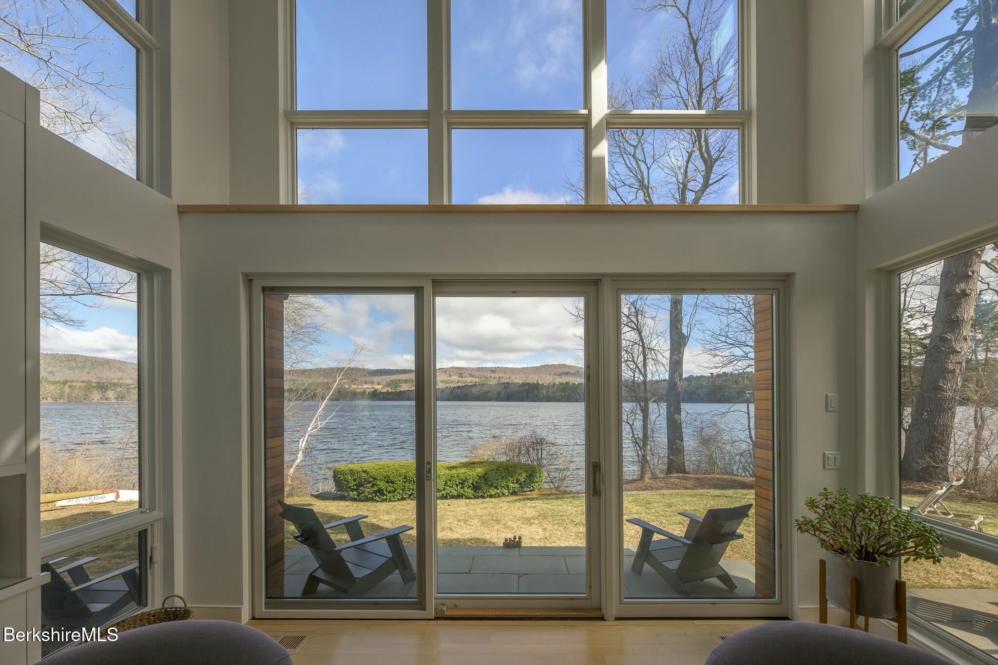 25 Mahkeenac Ter, Stockbridge, Massachusetts image 17