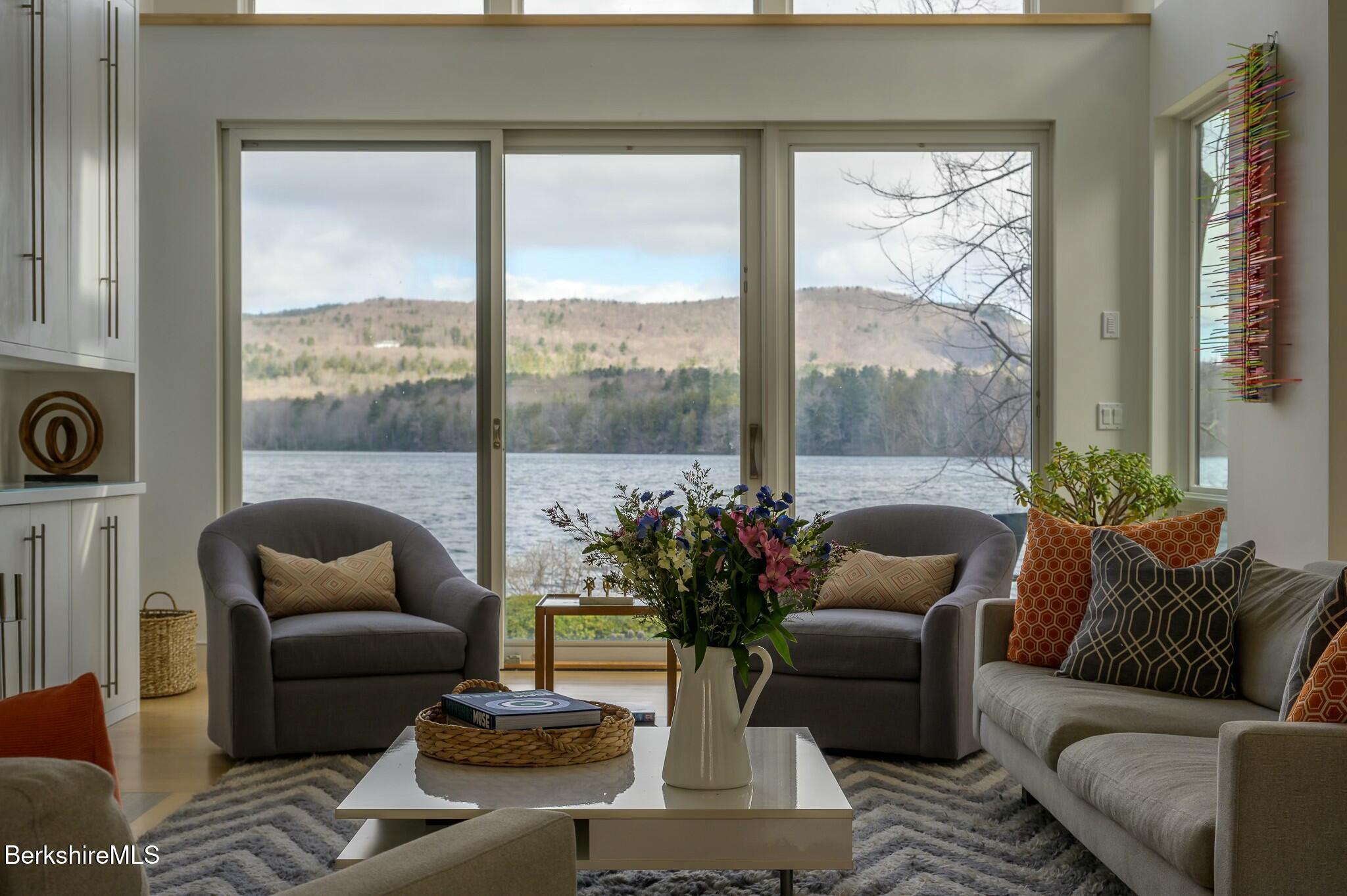 25 Mahkeenac Ter, Stockbridge, Massachusetts image 15