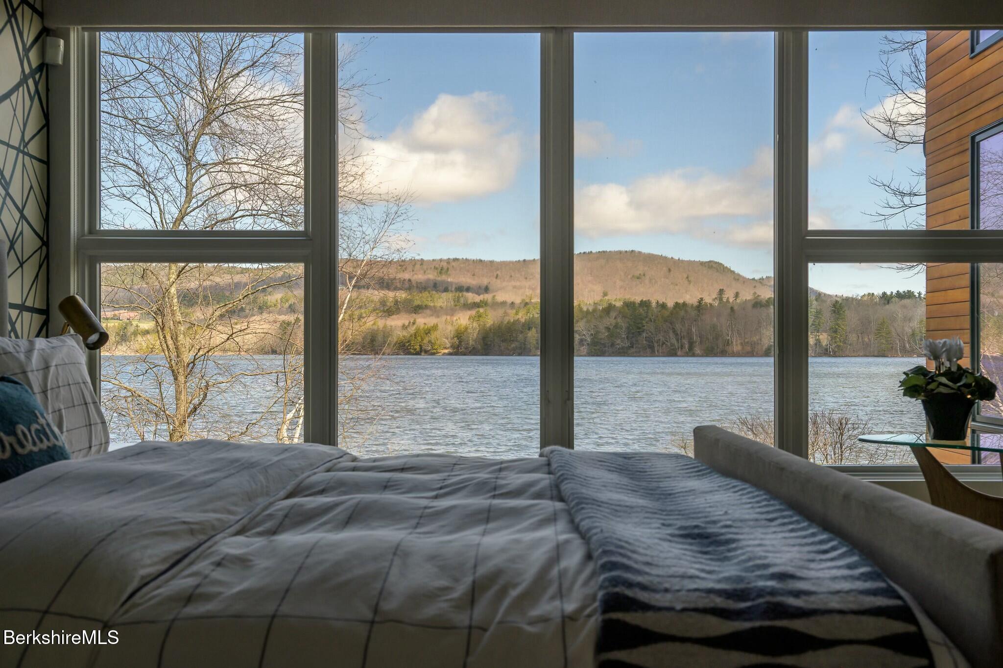 25 Mahkeenac Ter, Stockbridge, Massachusetts image 29