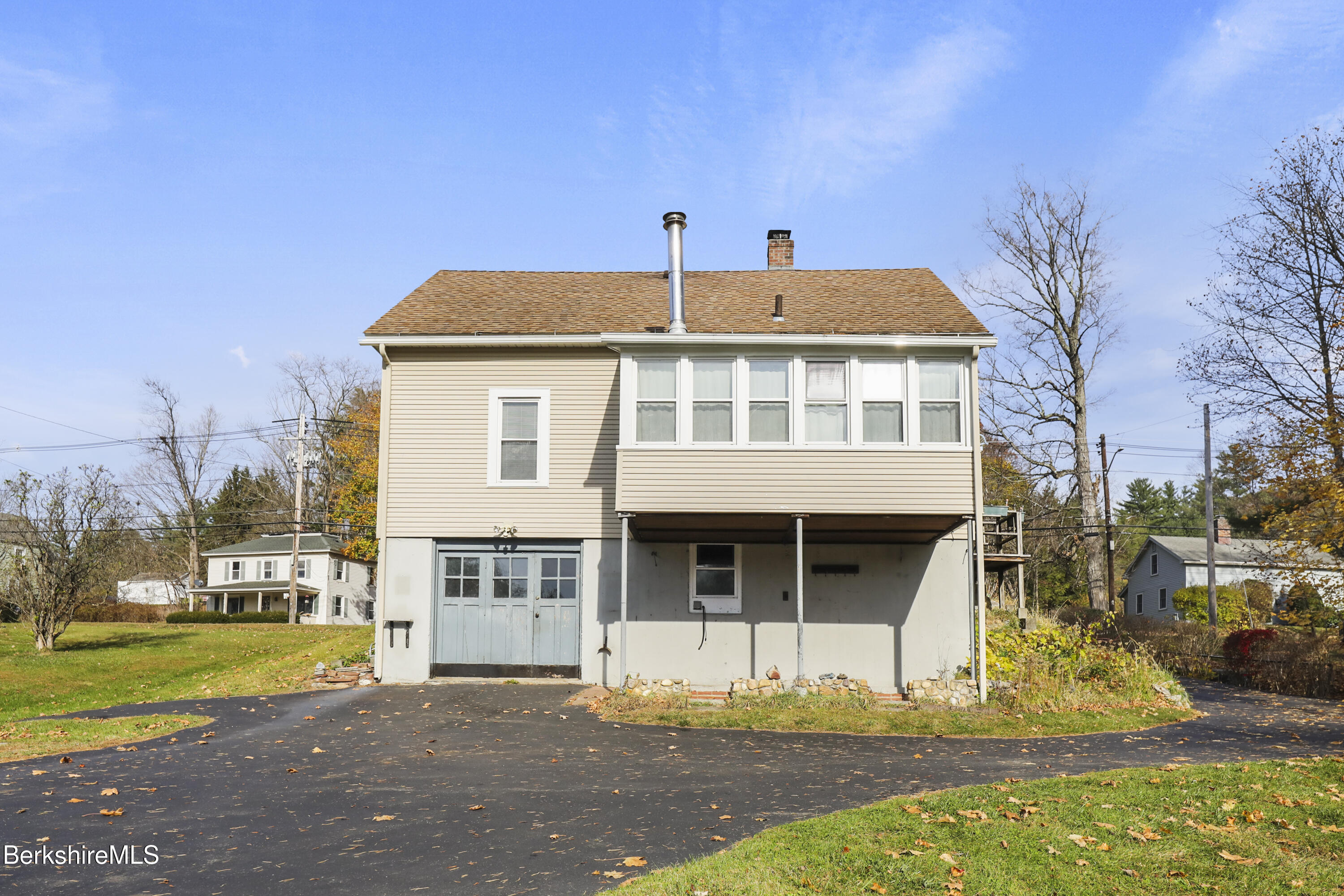 919 N Hoosac Rd, Williamstown, Massachusetts image 3