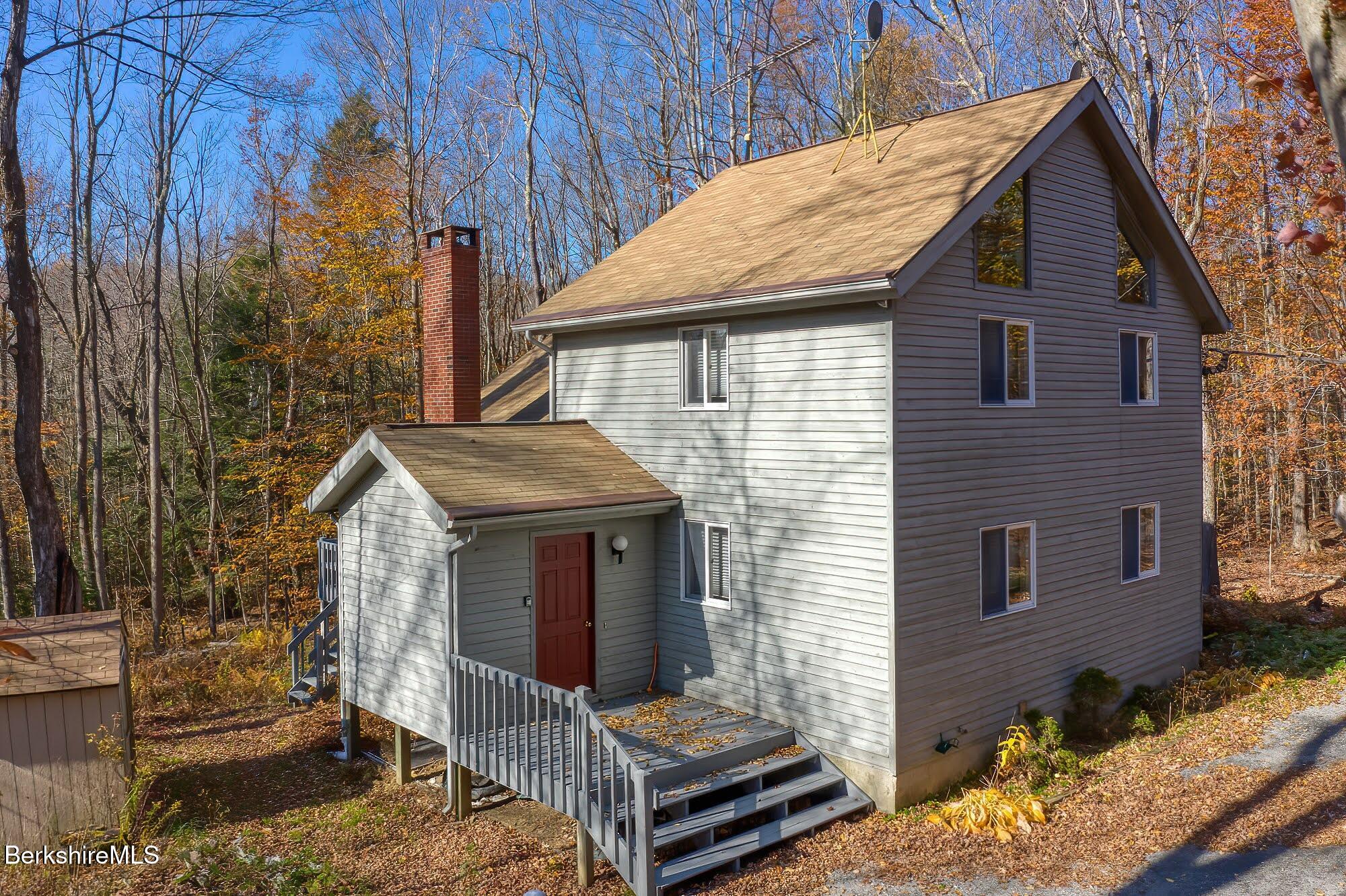 115 Gentian Hollow Rd, Becket, Massachusetts image 3