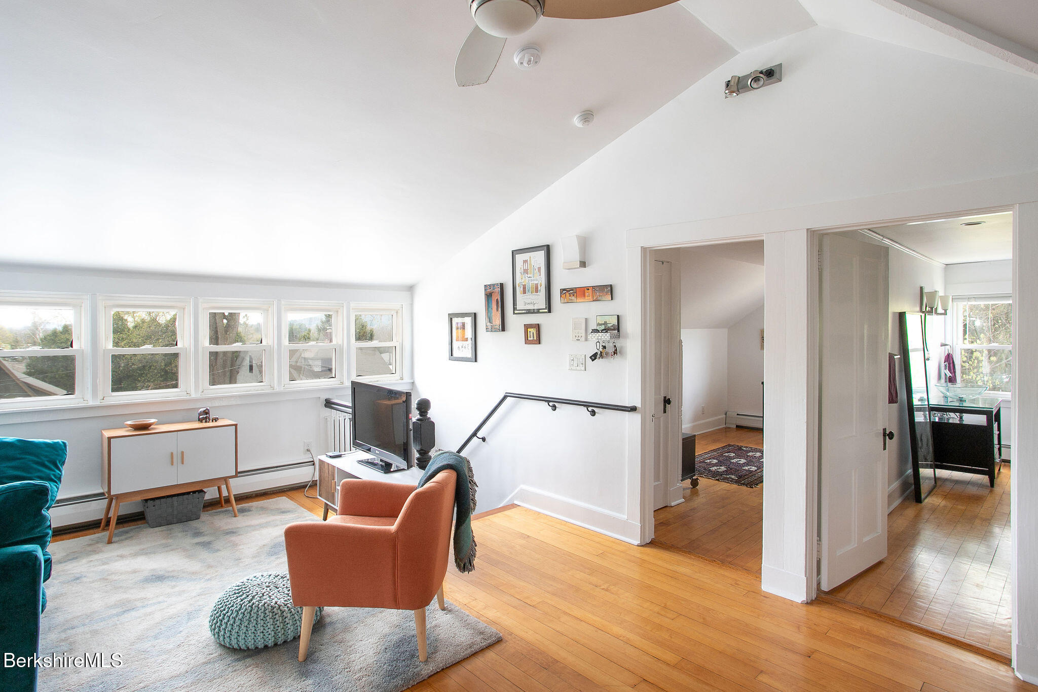 12 Manville St, Great Barrington, Massachusetts image 1