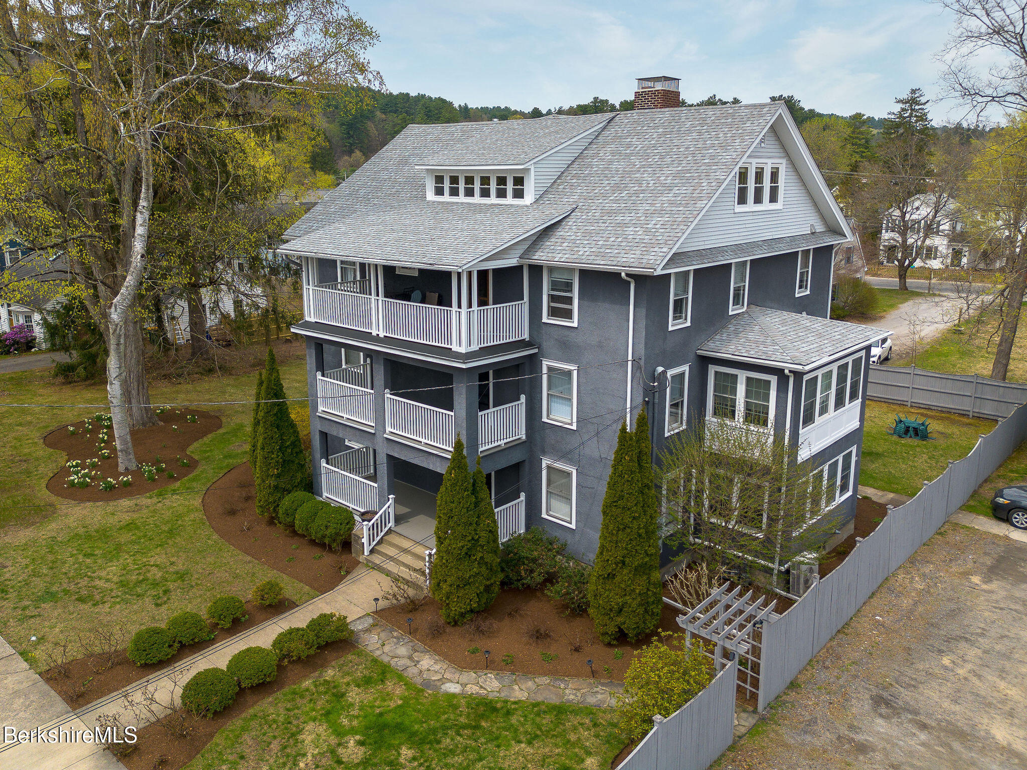 12 Manville St, Great Barrington, Massachusetts image 4