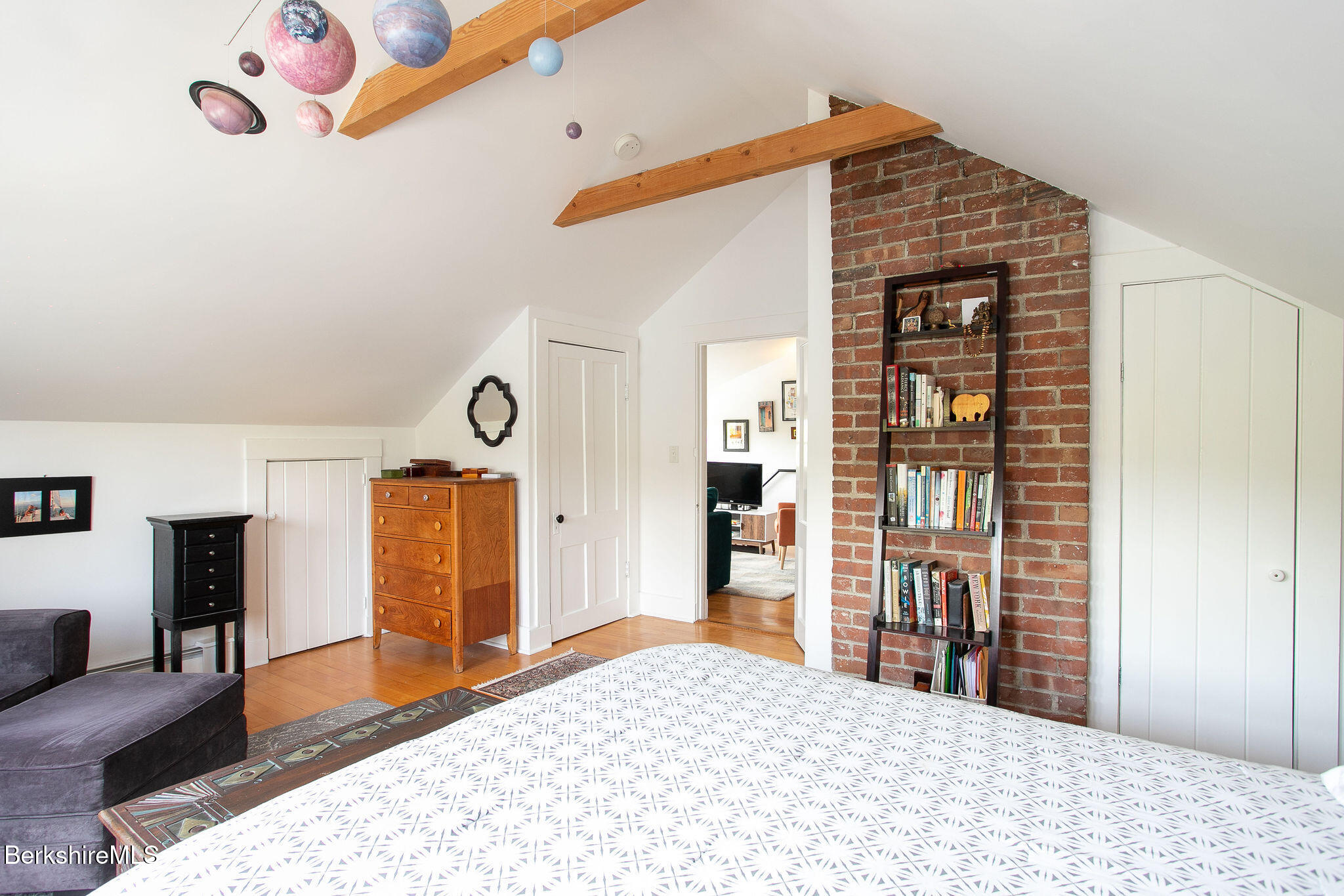 12 Manville St, Great Barrington, Massachusetts image 15