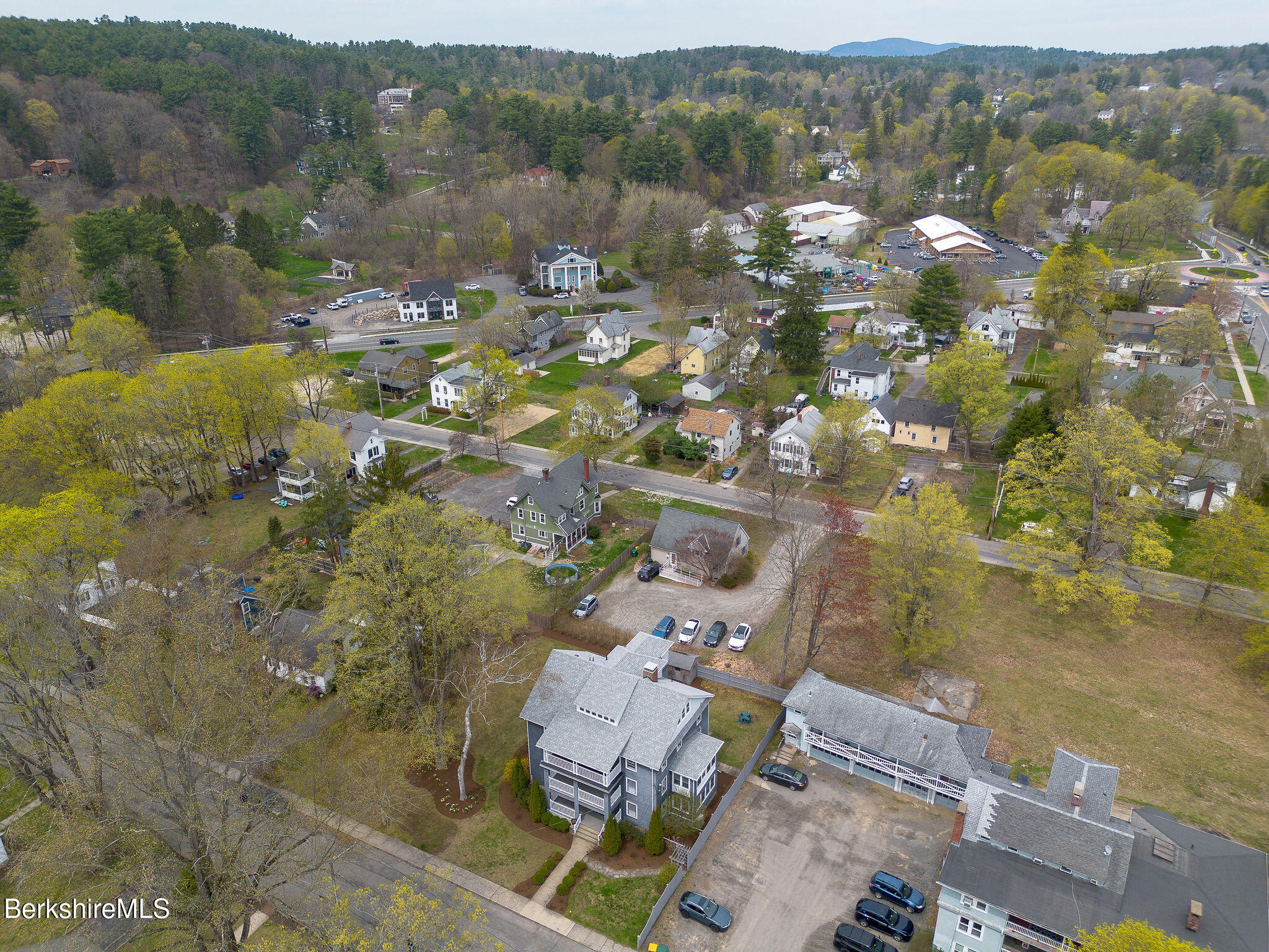 12 Manville St, Great Barrington, Massachusetts image 21