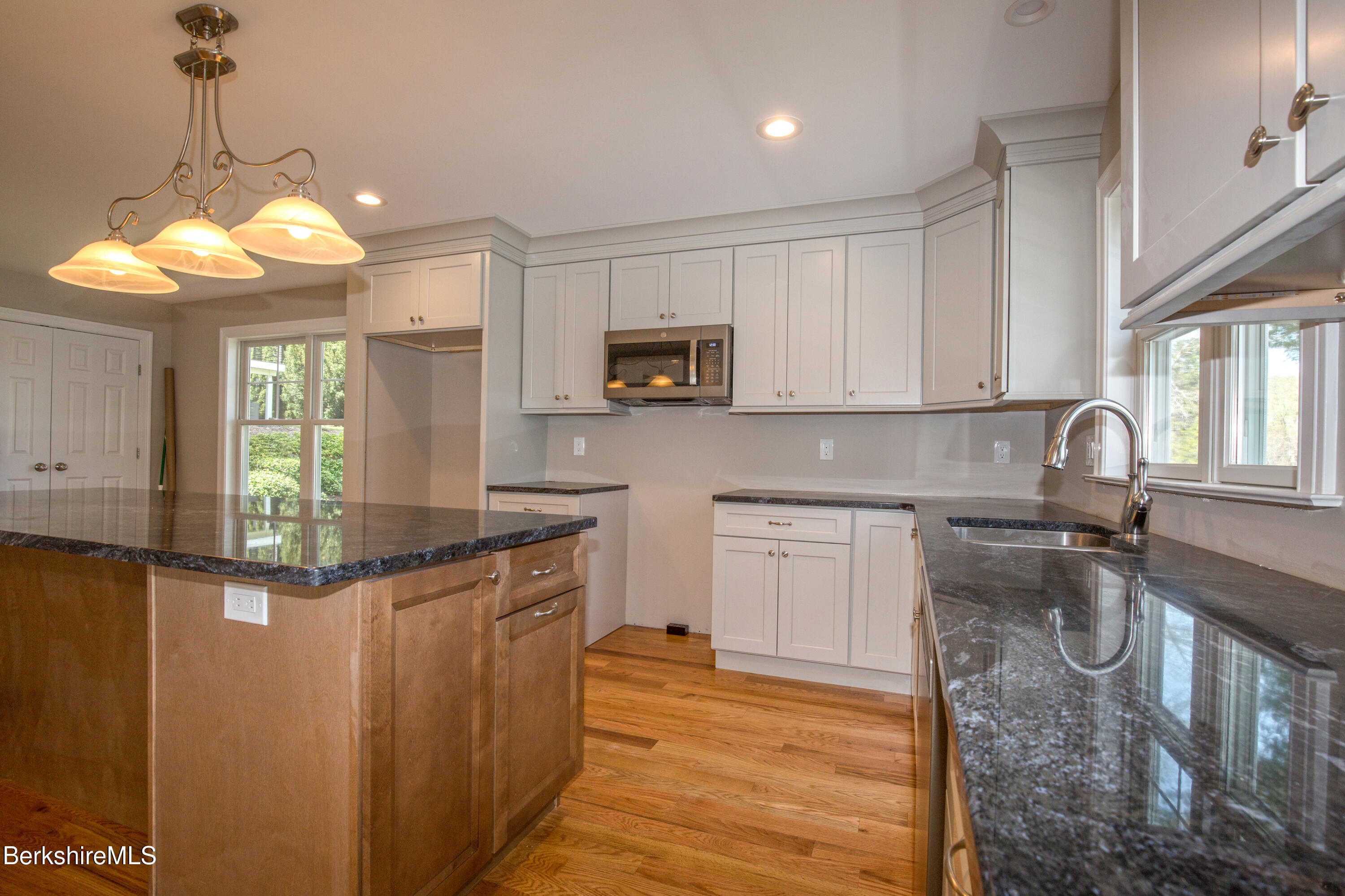 19 Pine Grove Ridge Ridge, Otis, Massachusetts image 15