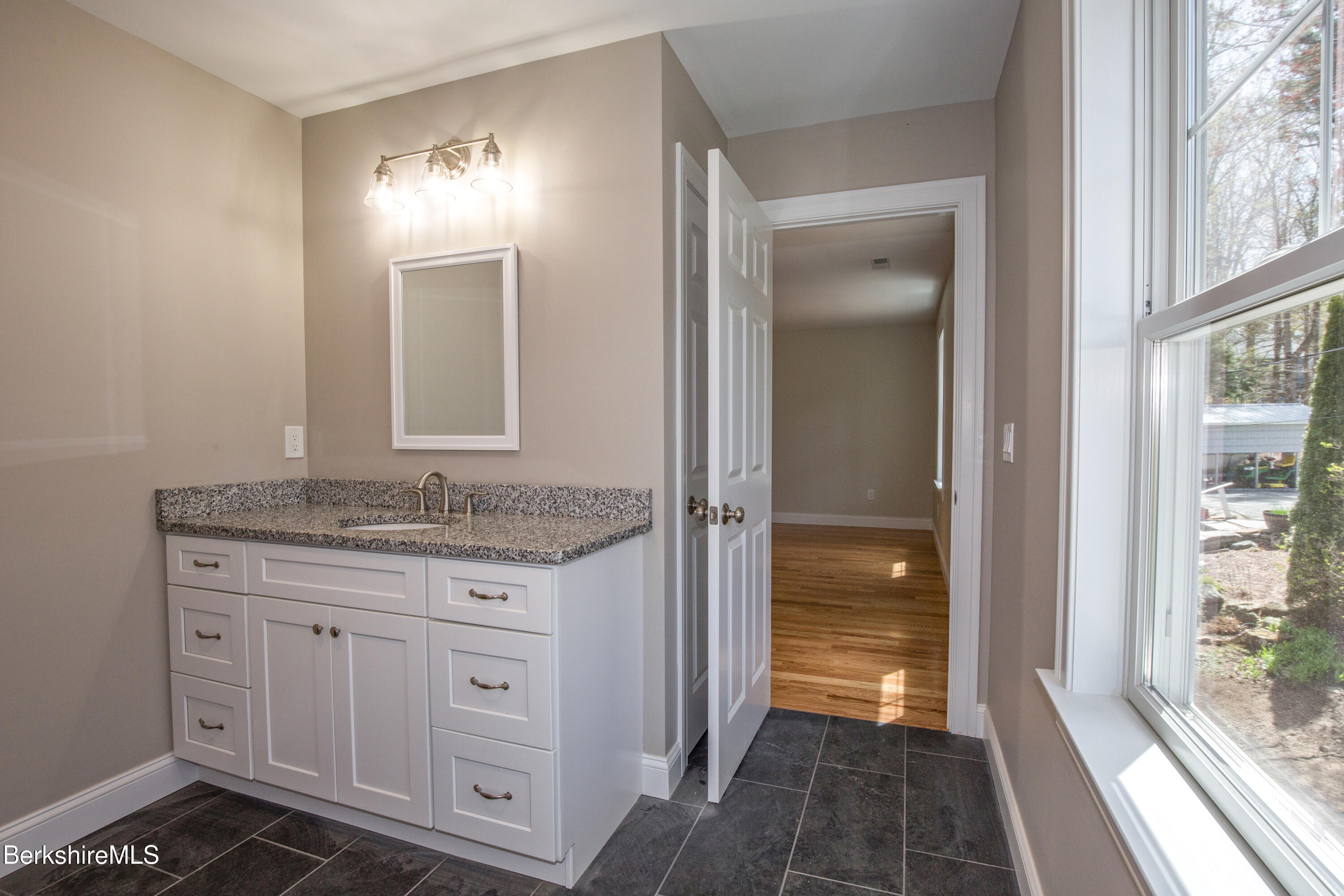 19 Pine Grove Ridge Ridge, Otis, Massachusetts image 28