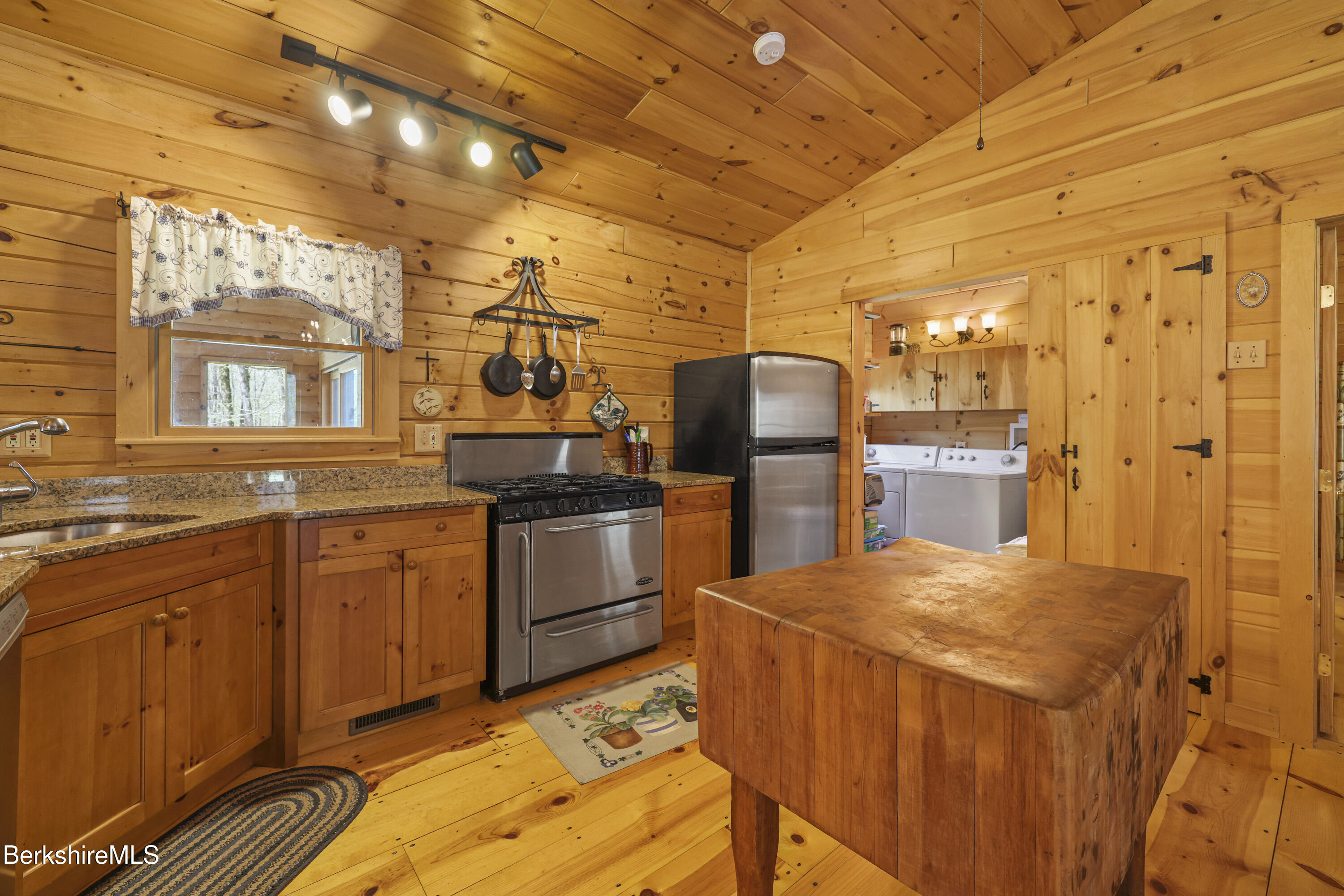 793 George Carter Rd, Becket, Massachusetts image 11