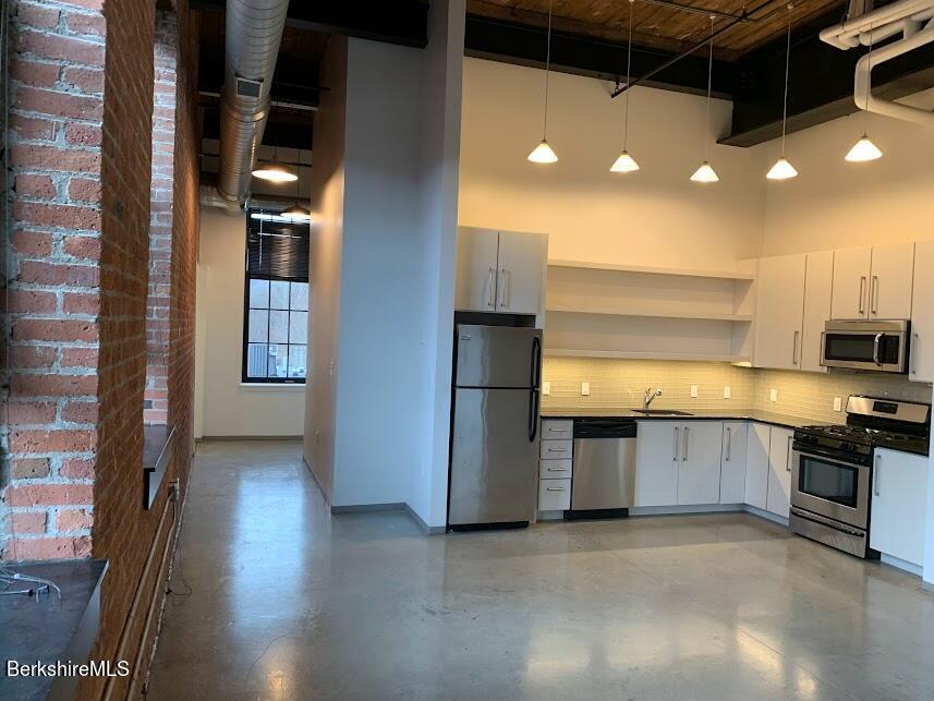 160 Water St #212, Williamstown, Massachusetts image 11