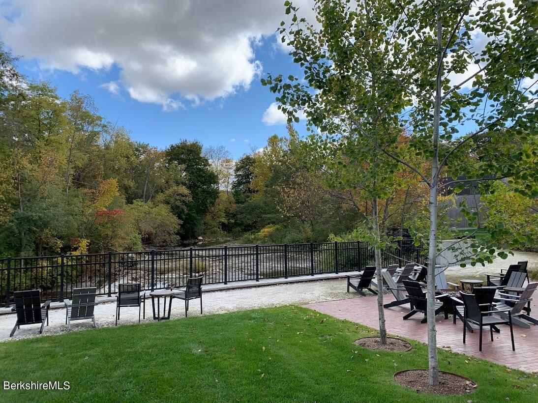 160 Water St #212, Williamstown, Massachusetts image 41