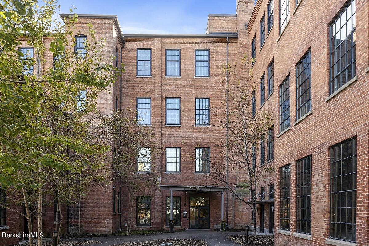 160 Water St #212, Williamstown, Massachusetts image 37