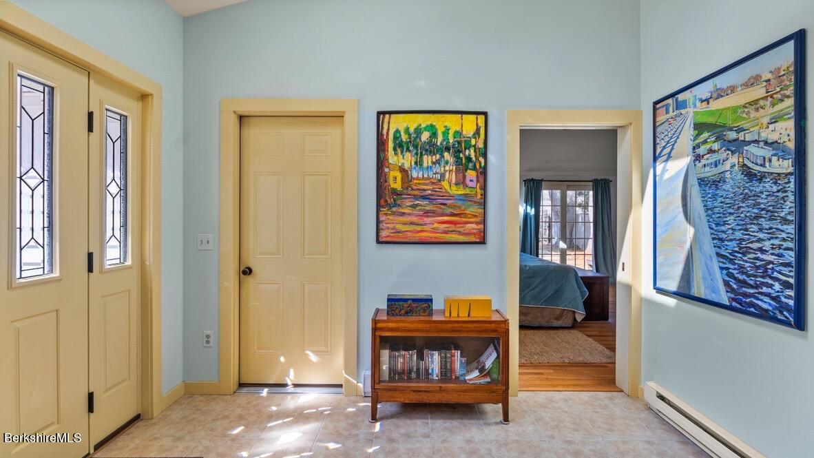 14 Laurel St, Great Barrington, Massachusetts image 2