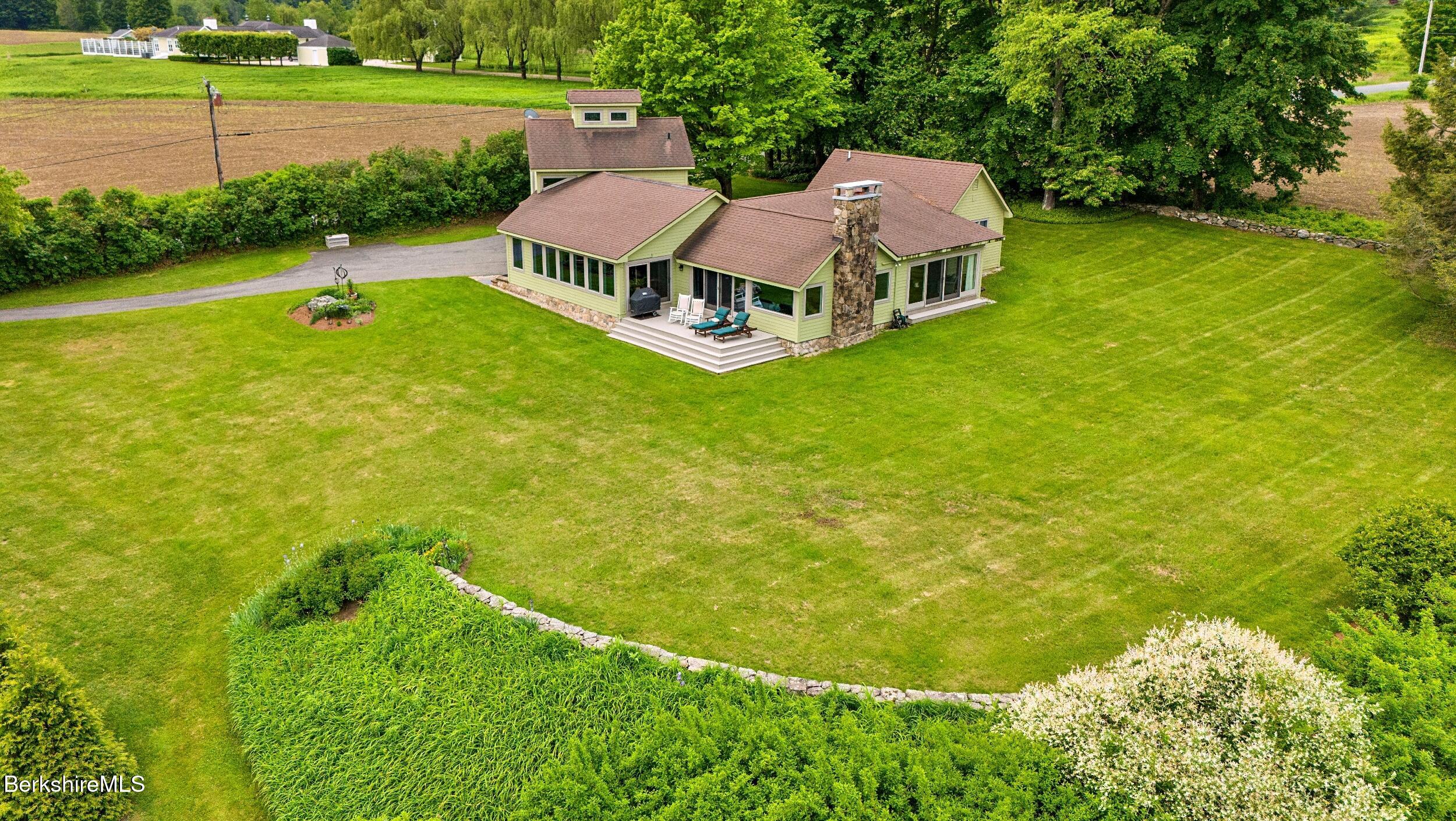 24 Baldwin Hill E/w Rd, Egremont, Massachusetts image 1