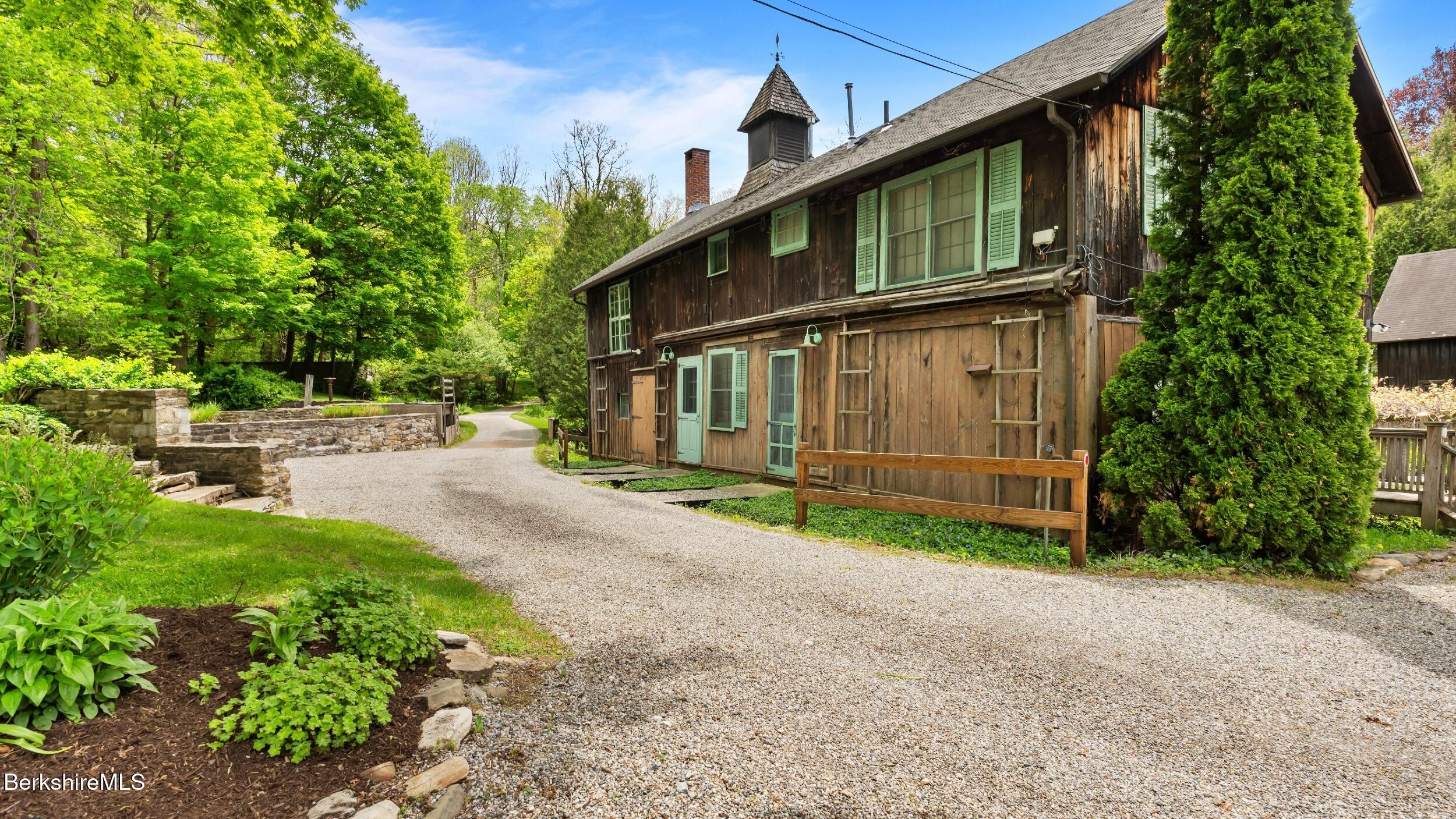 8 Yale Hill Rd, Stockbridge, Massachusetts image 3