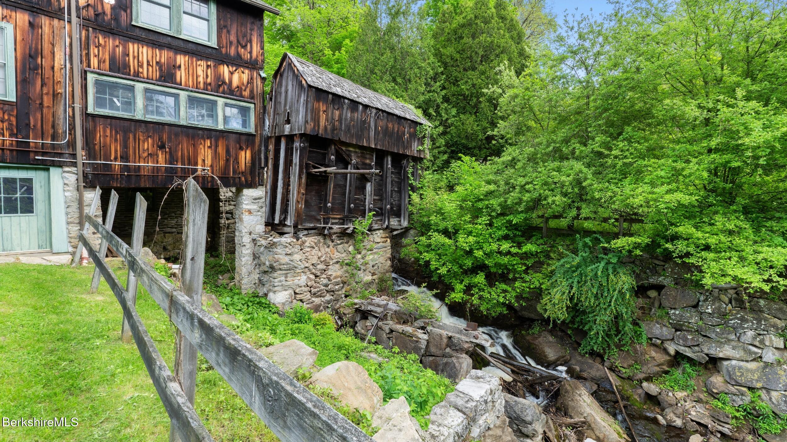 8 Yale Hill Rd, Stockbridge, Massachusetts image 47