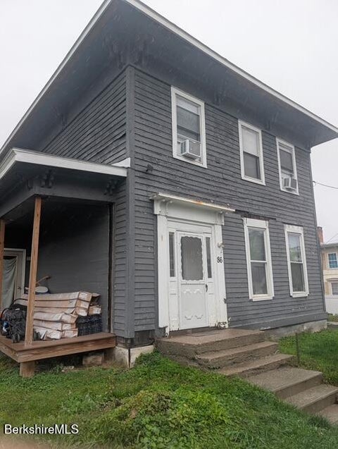 Multifamily For Sale - 86 E Center St<br/> Pittsfield Twp, MA 01201
