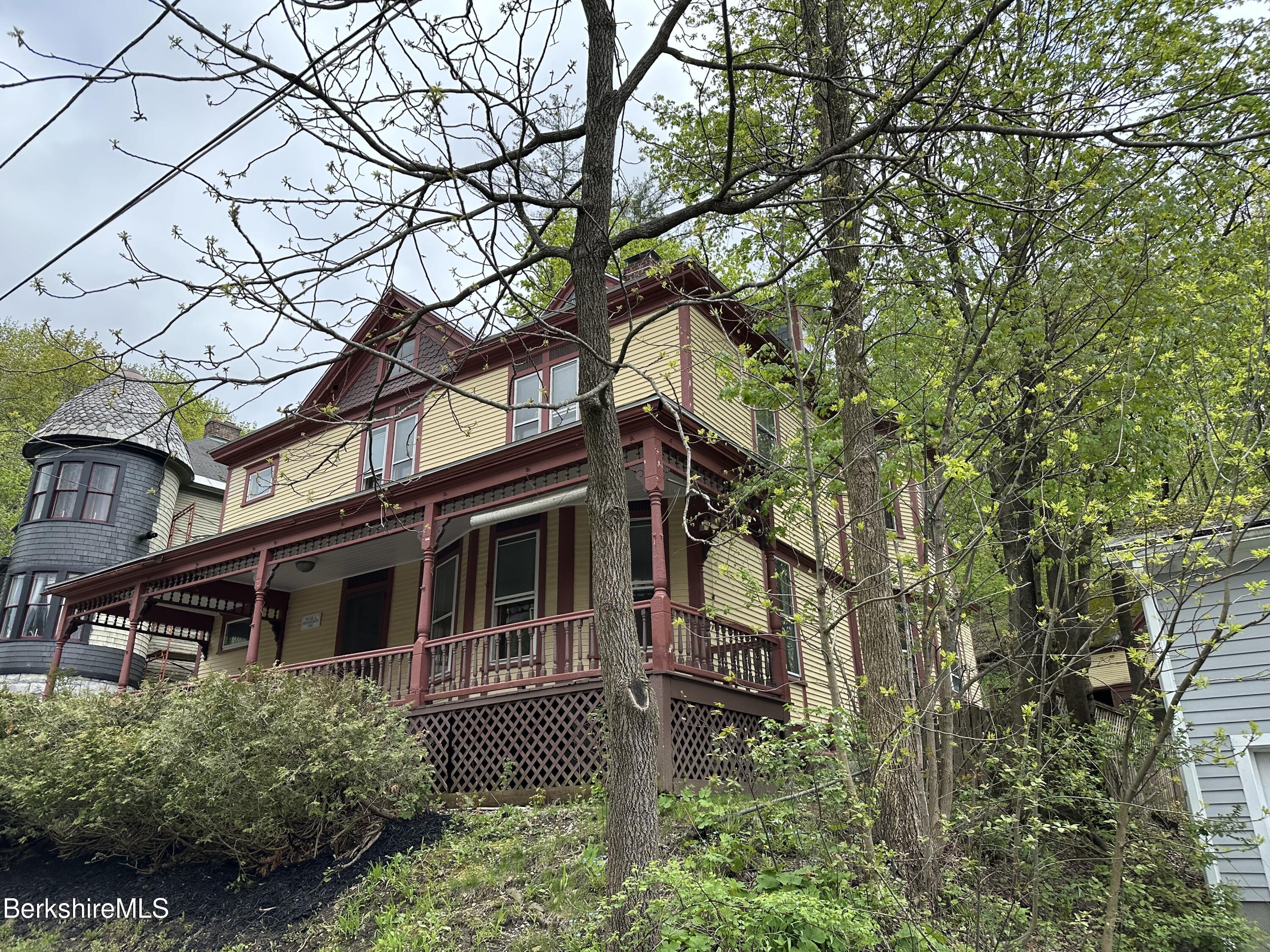 80 Elmwood Ave, North Adams, Massachusetts image 38