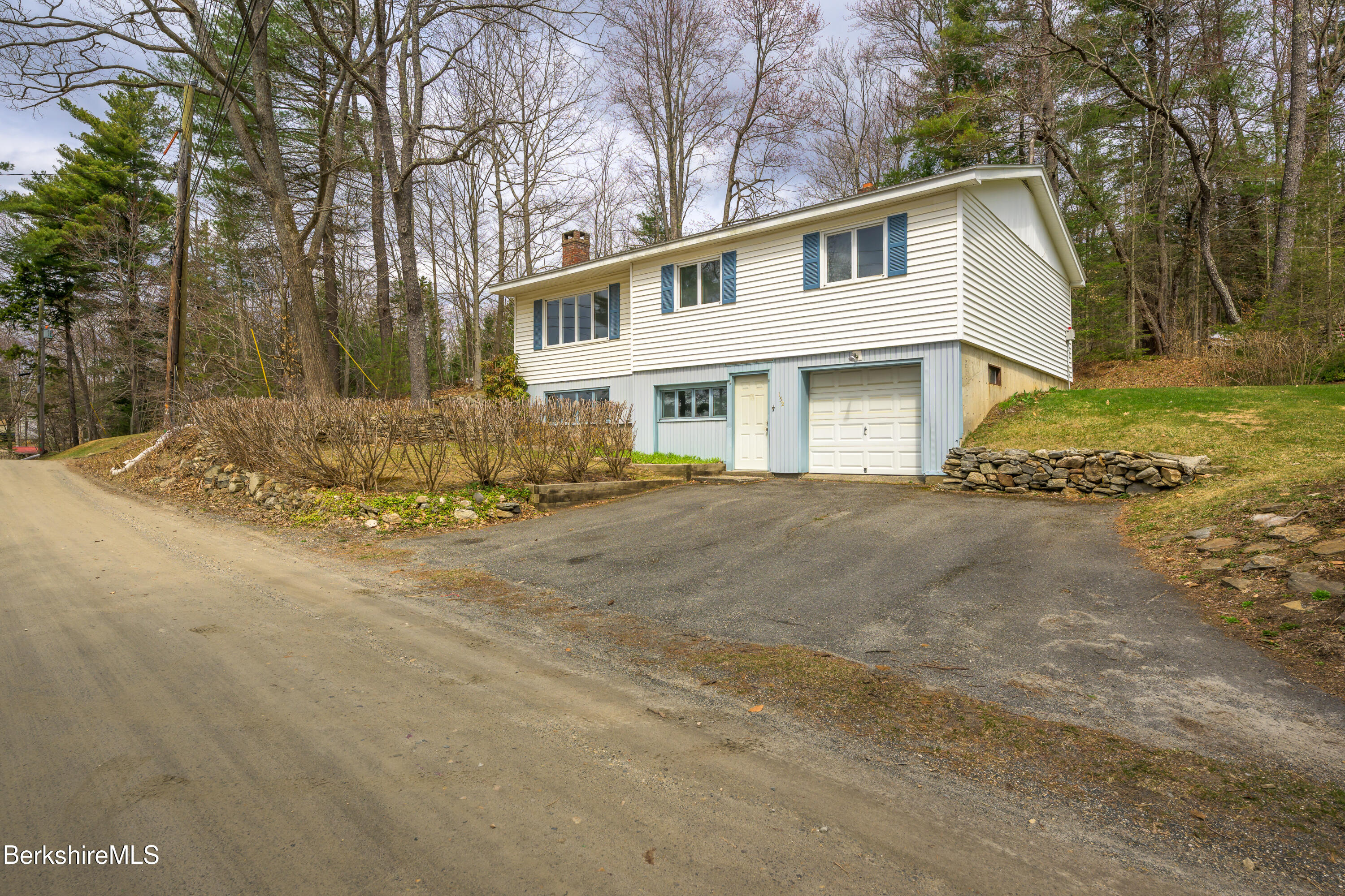 152 Ashmere Rd, Hinsdale, Massachusetts image 2