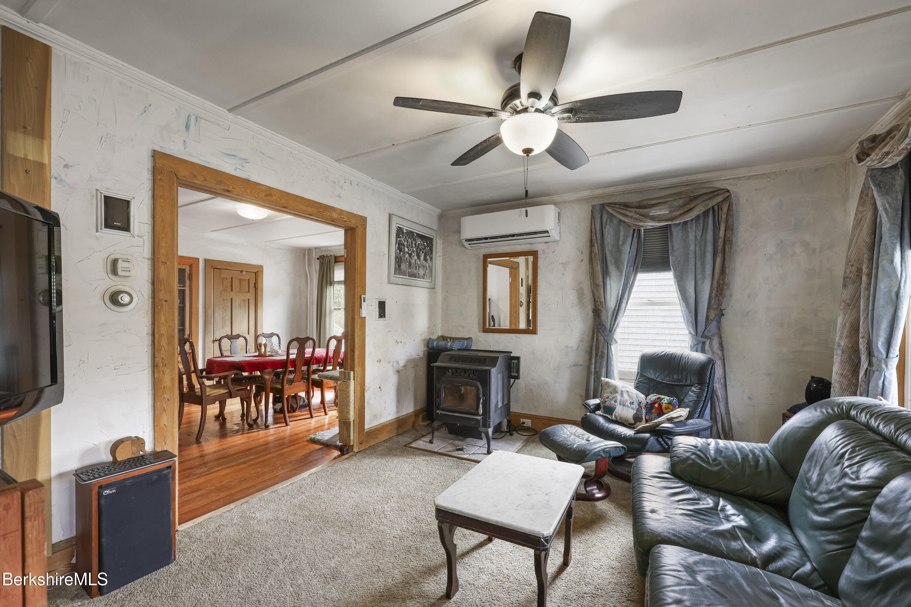 209 North St, North Adams, Massachusetts image 13