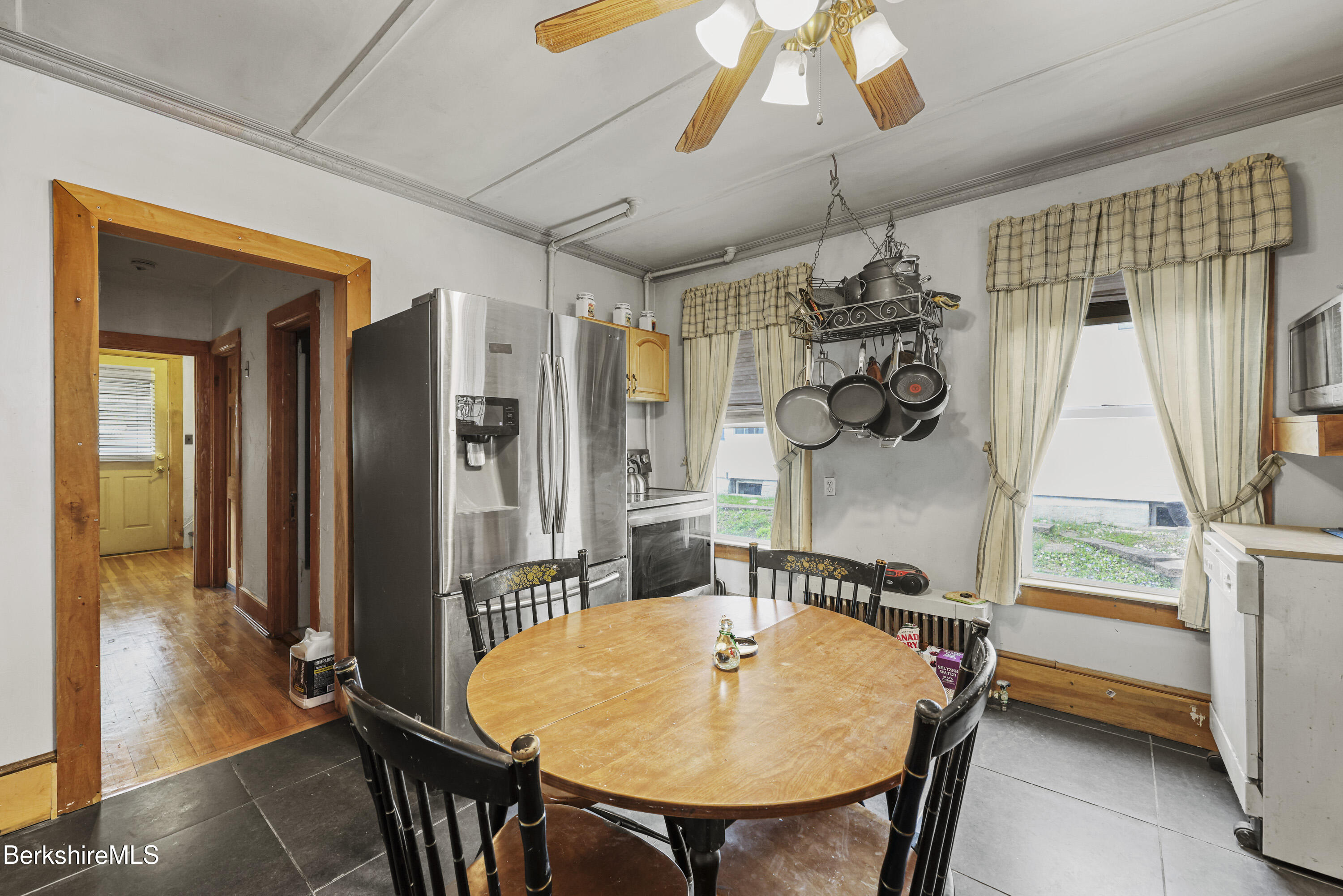 209 North St, North Adams, Massachusetts image 18