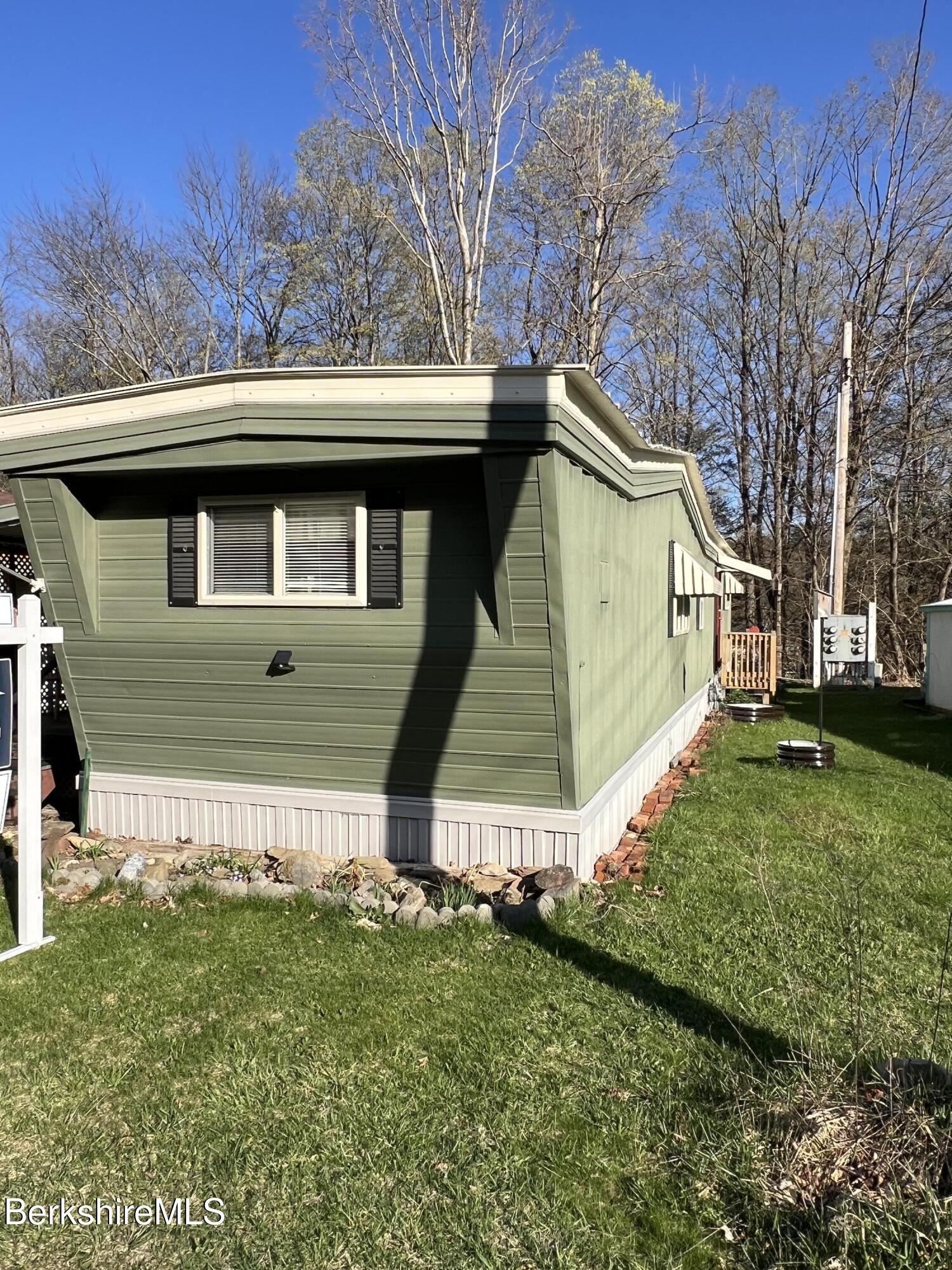 11 Pinnacle Dr, Adams, Massachusetts image 4