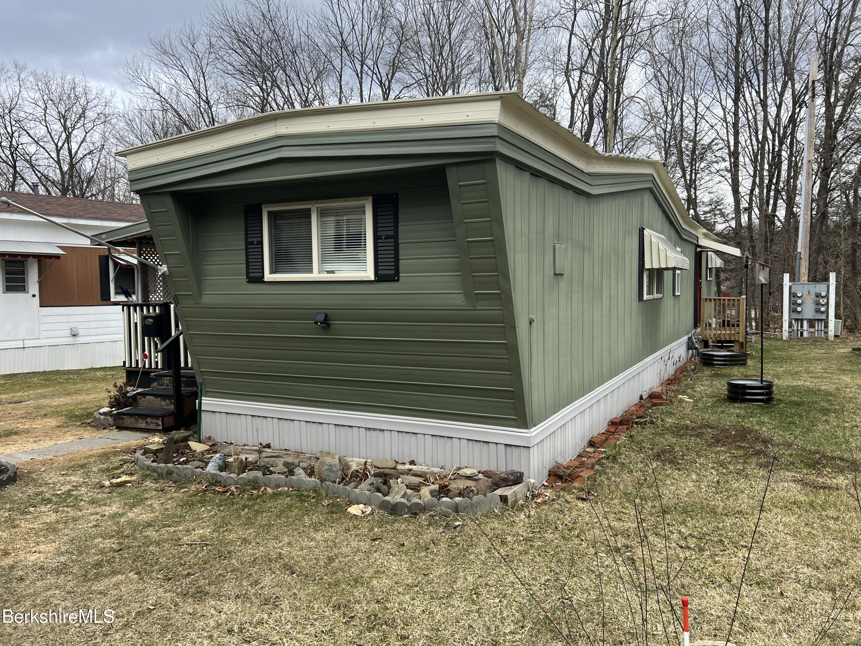 11 Pinnacle Dr, Adams, Massachusetts image 4