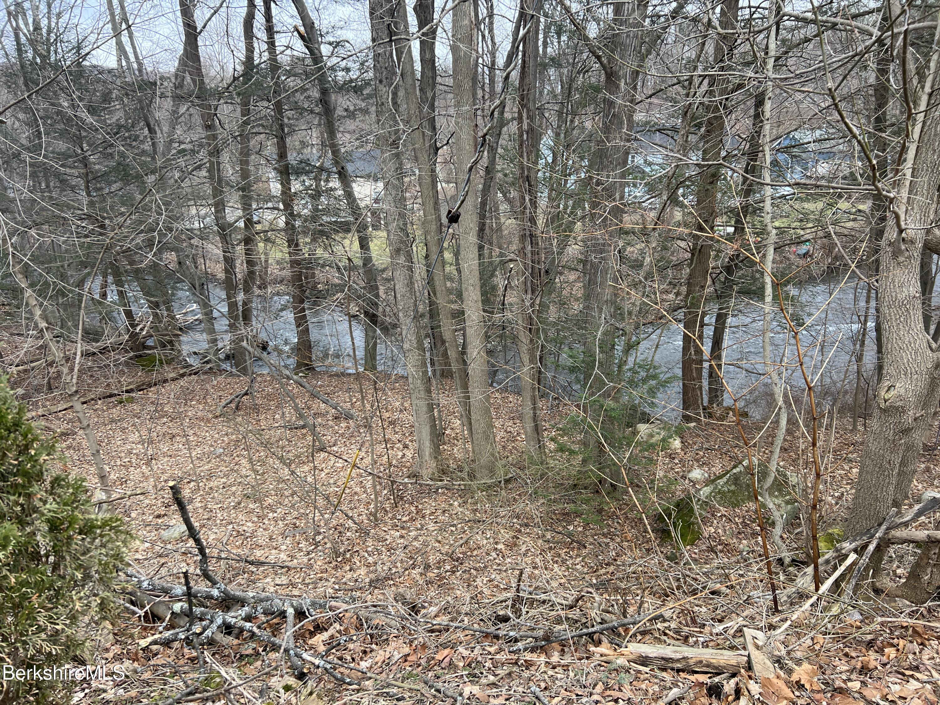 11 Pinnacle Dr, Adams, Massachusetts image 8