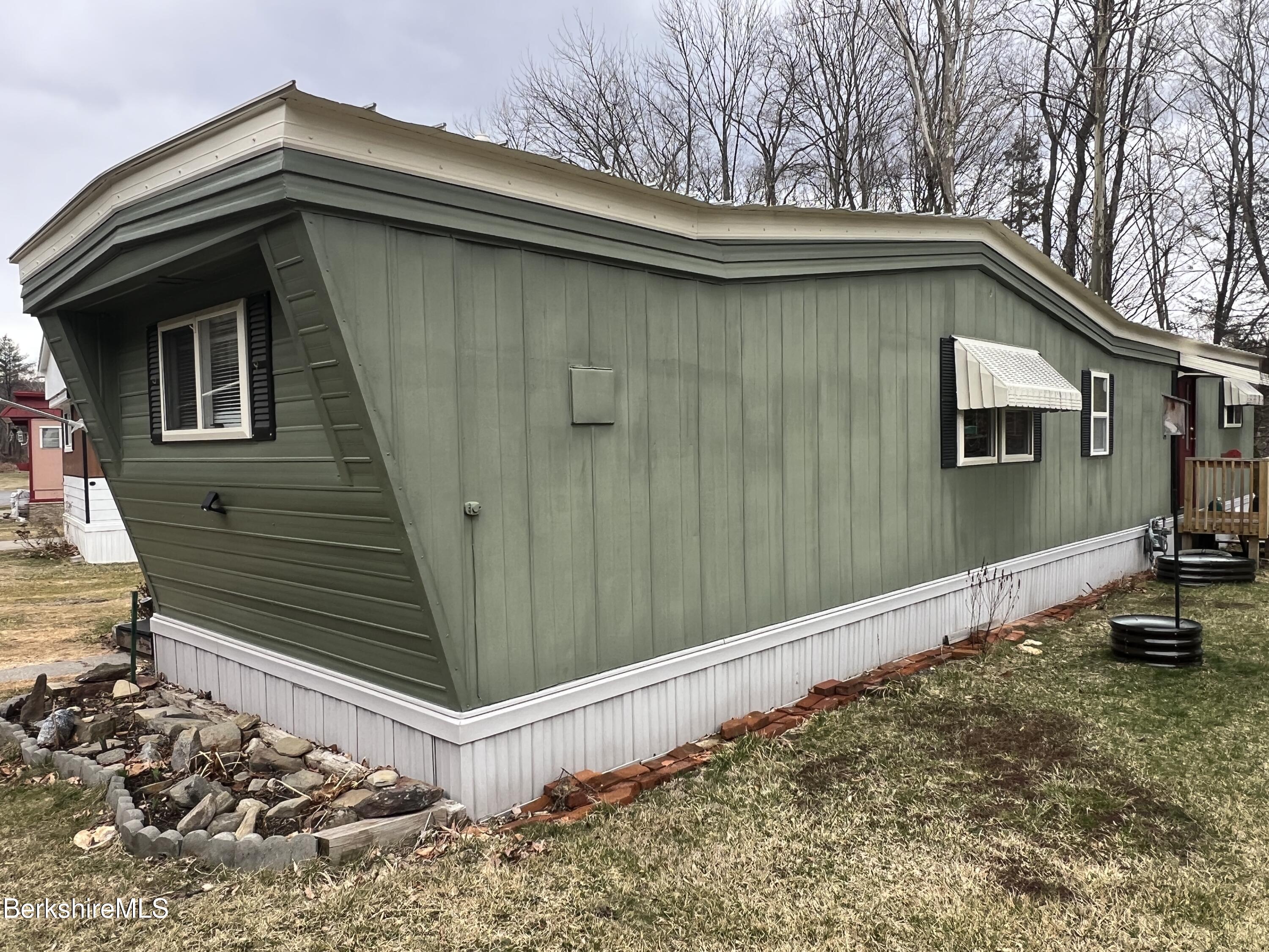 11 Pinnacle Dr, Adams, Massachusetts image 3