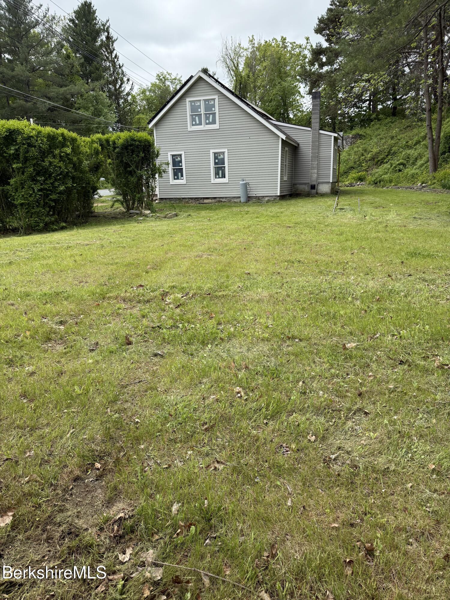 54 Division St, Great Barrington, Massachusetts image 9