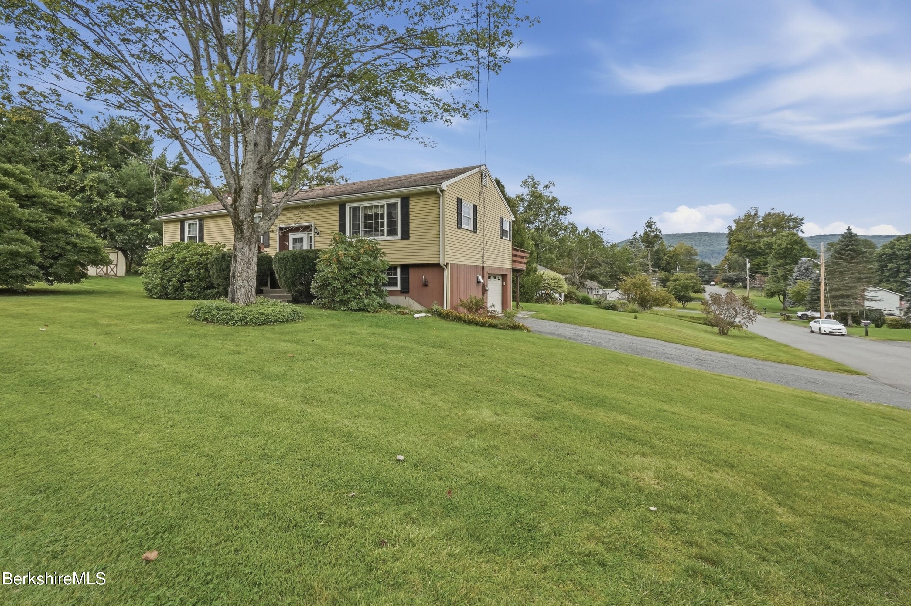 188 Devonshire Dr