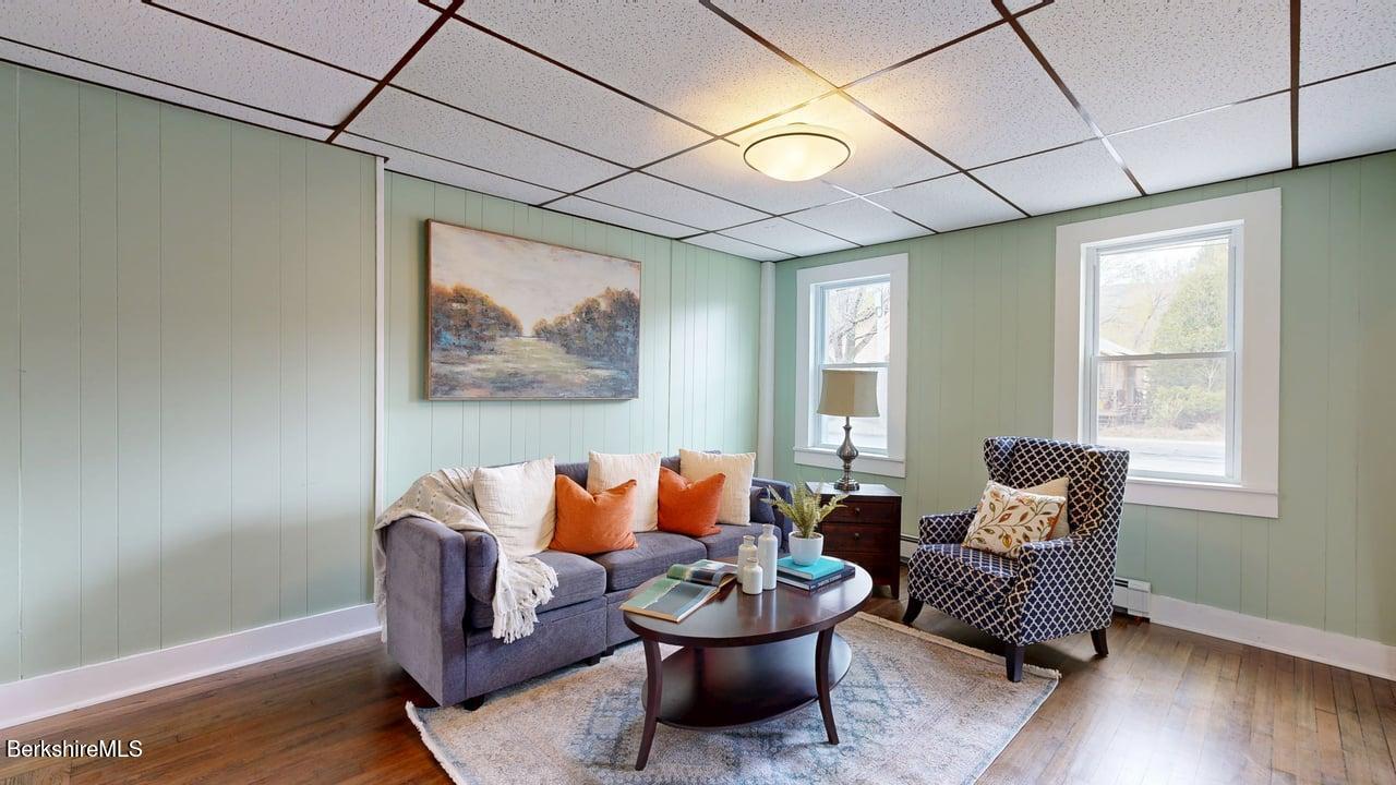 208 Columbia St, Adams, Massachusetts image 34