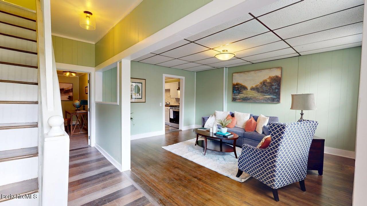 208 Columbia St, Adams, Massachusetts image 39
