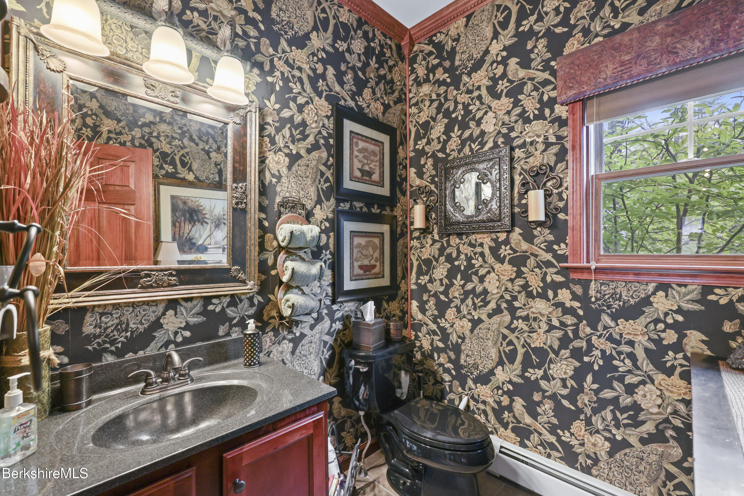 2 Emily Ct, Great Barrington, Massachusetts image 14